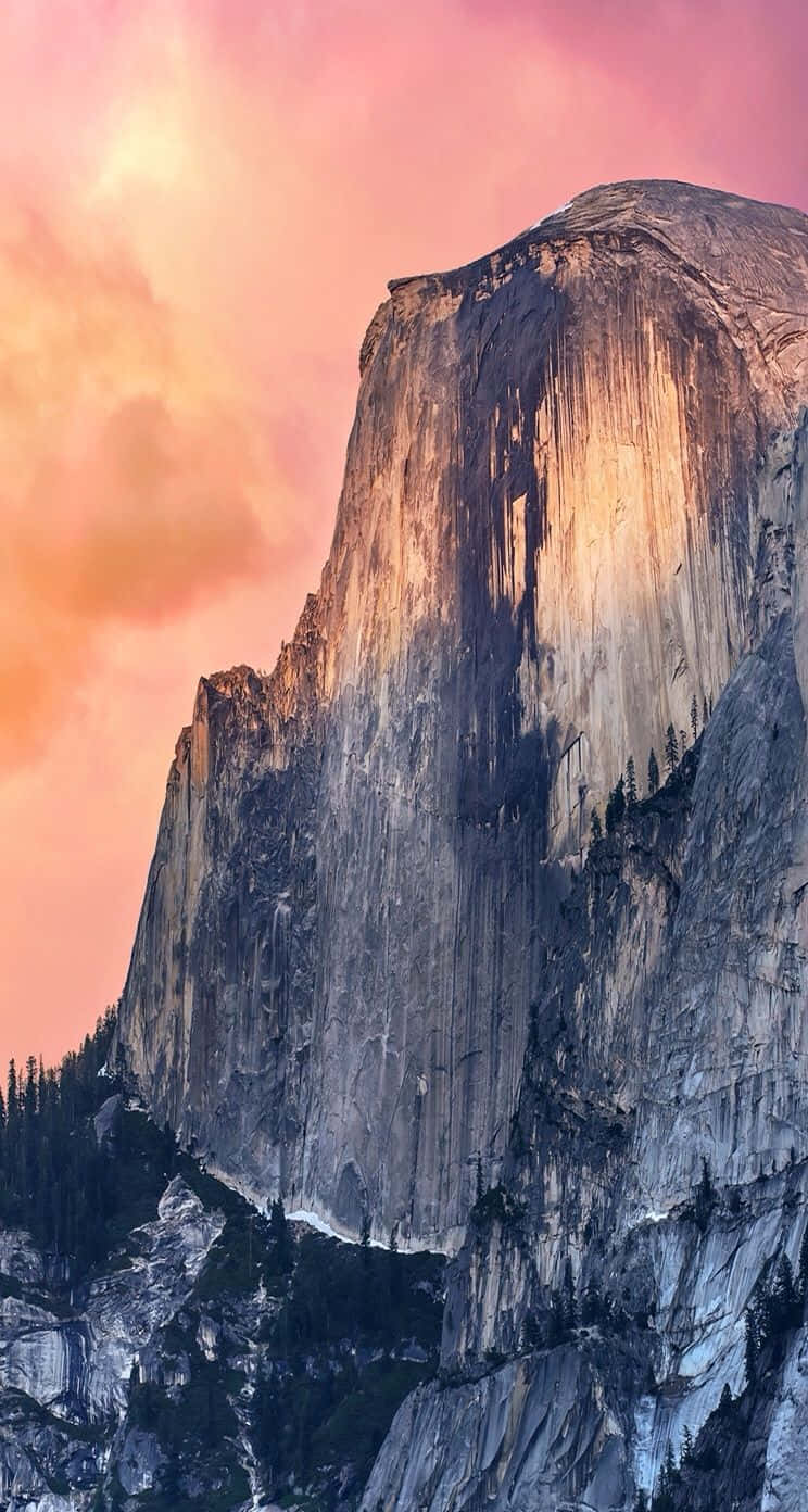 Majestic El Capitan, Yosemite National Park Background