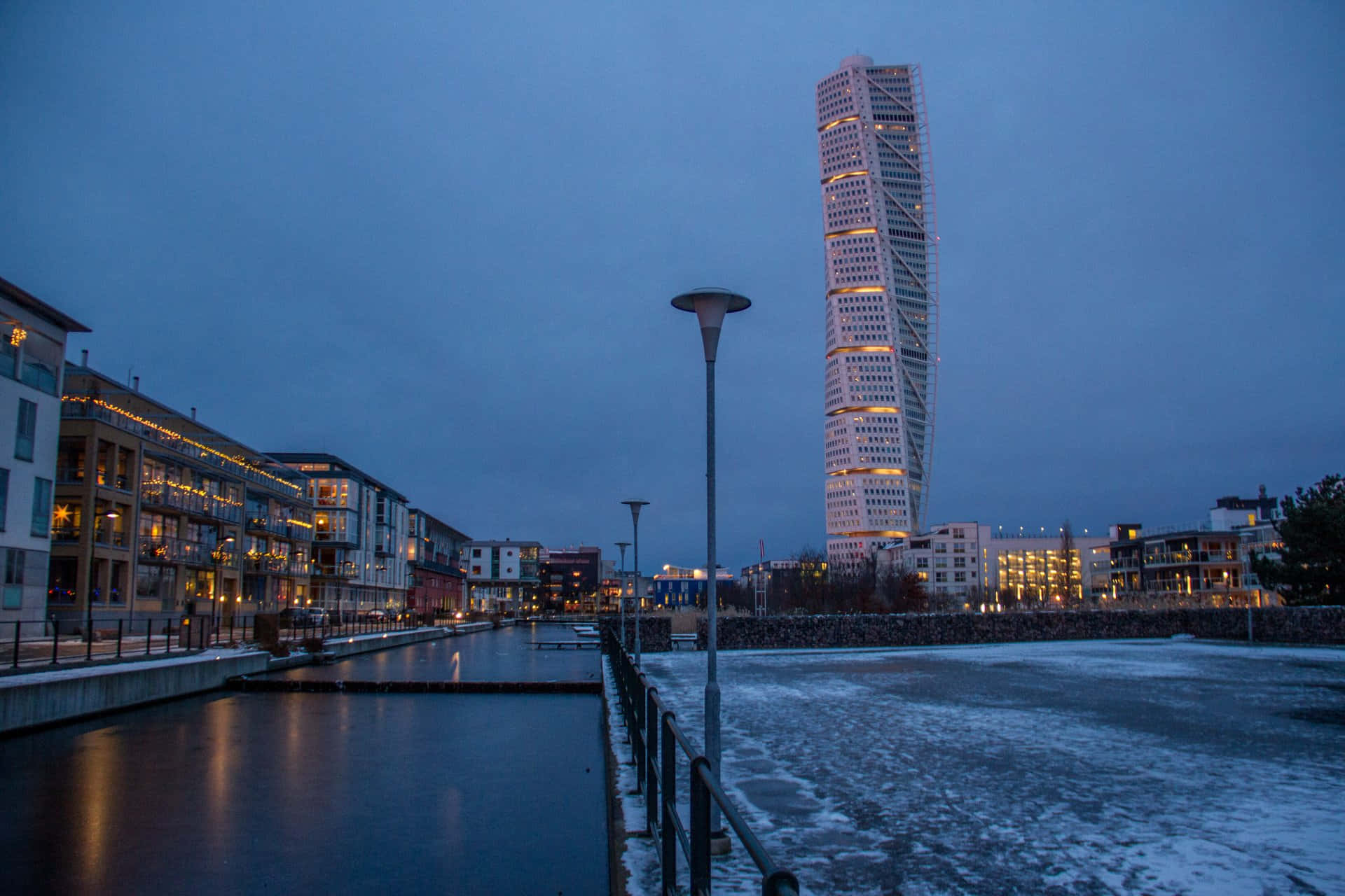 Majestic Evening View Of Turning Torso Tower