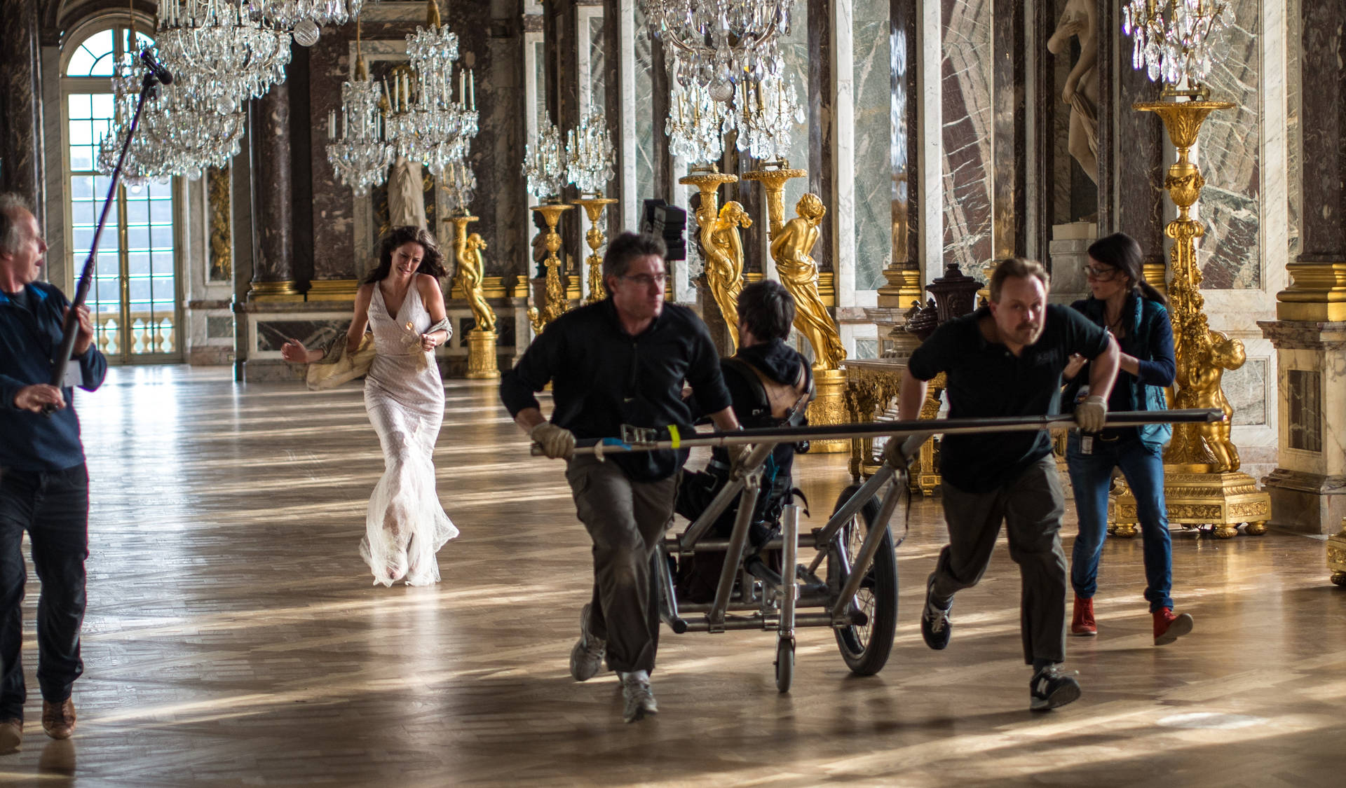 Majestic Grandeur Of The Hall Of Mirrors, Palace Of Versailles Background