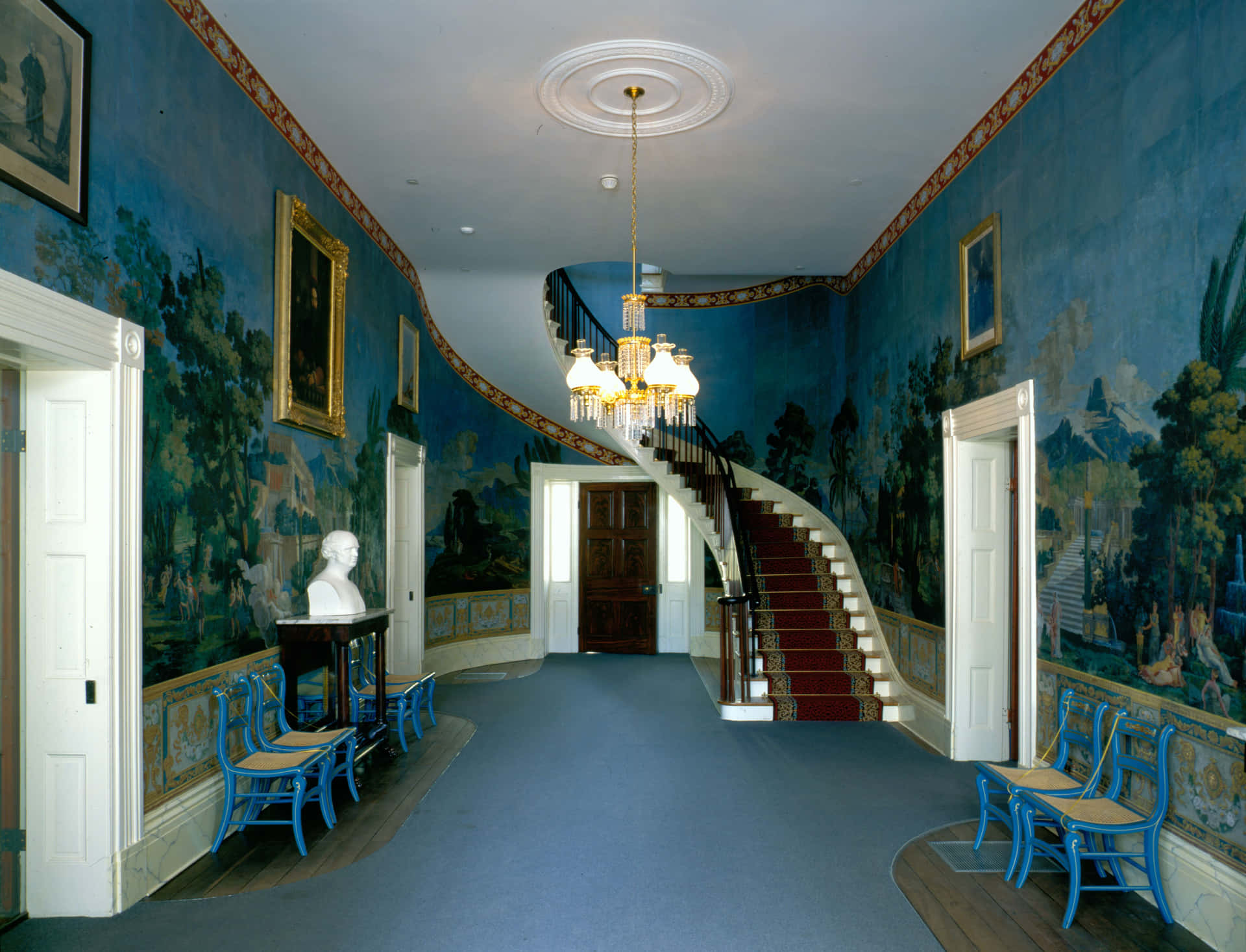 Majestic Hallway Of The Hermitage Museum Background