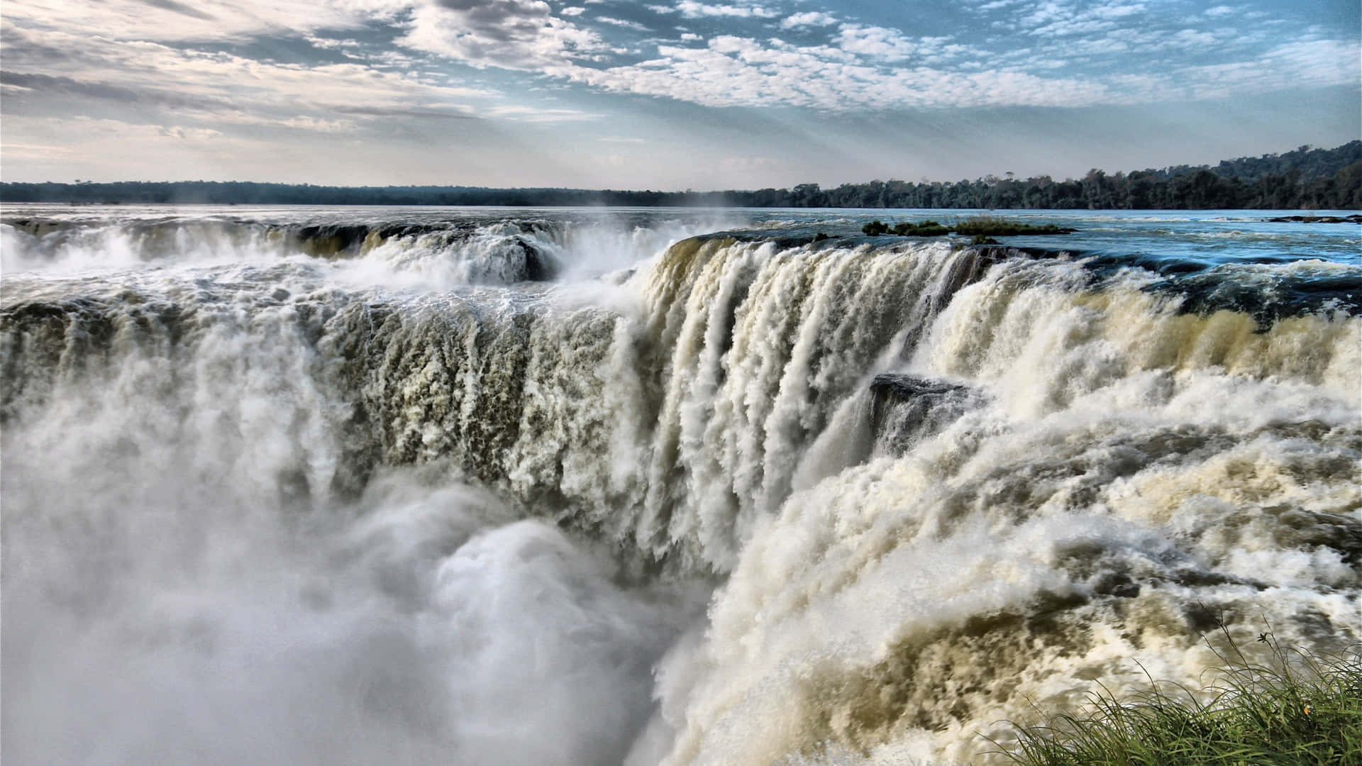 Majestic Iguazu Falls Background