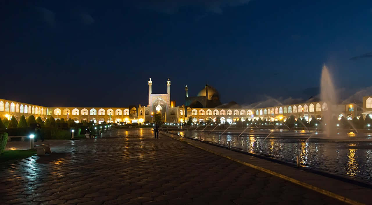Majestic Imam Square Fountain Show In Isfahan