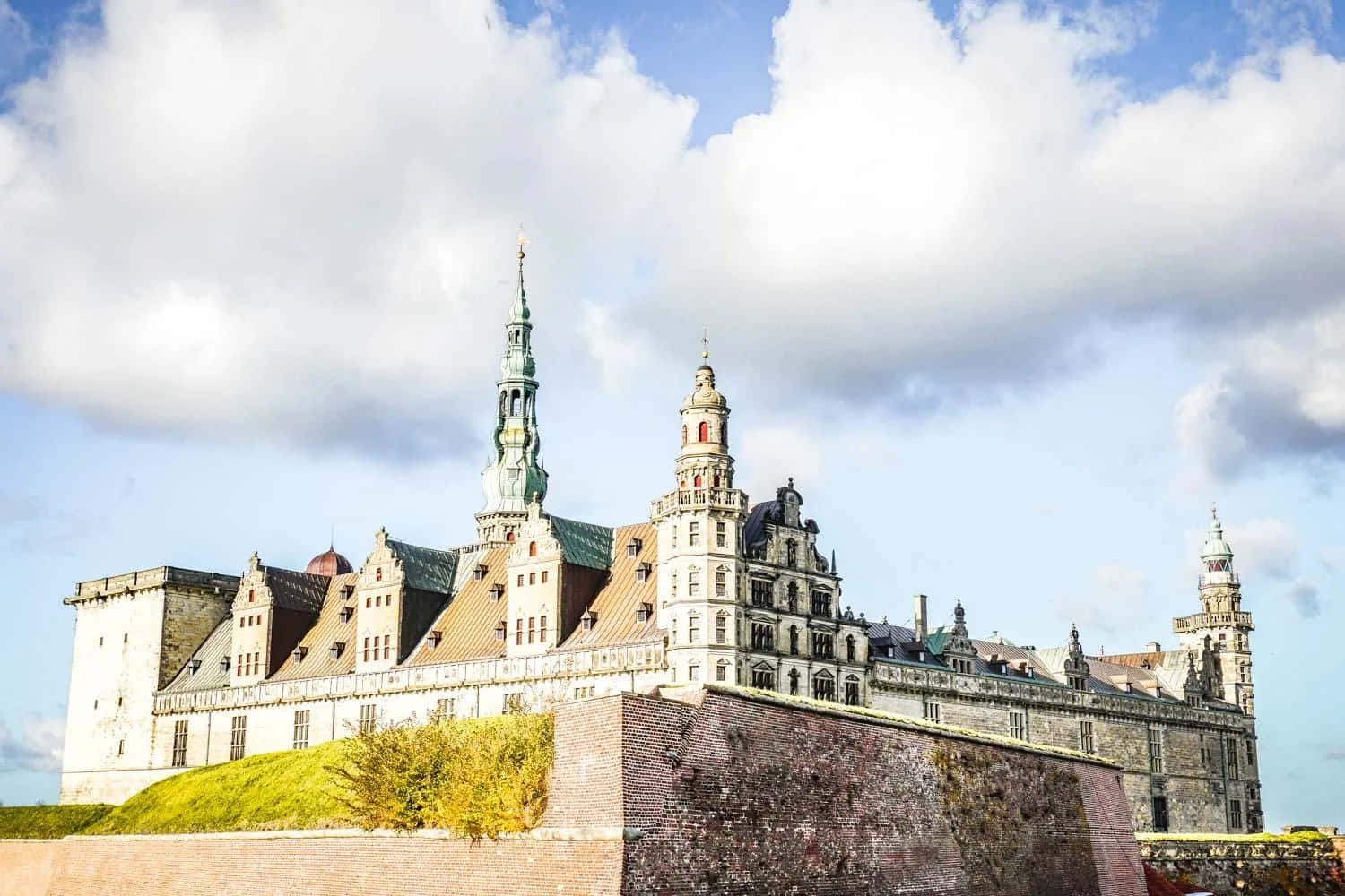 Majestic Kronborg Castle In The Northern Edge Of Elsinore Background