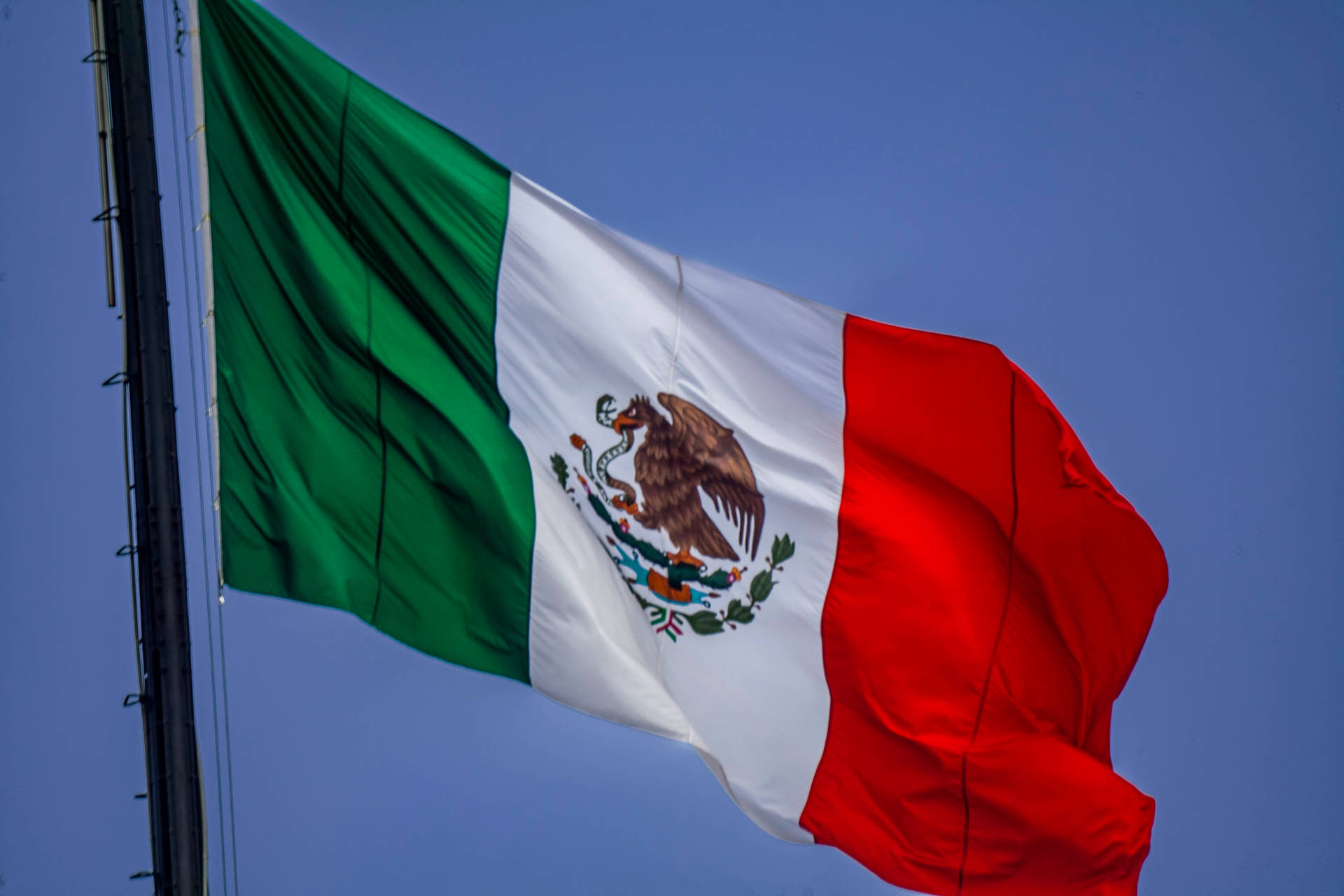 Majestic Mexico Flag Background