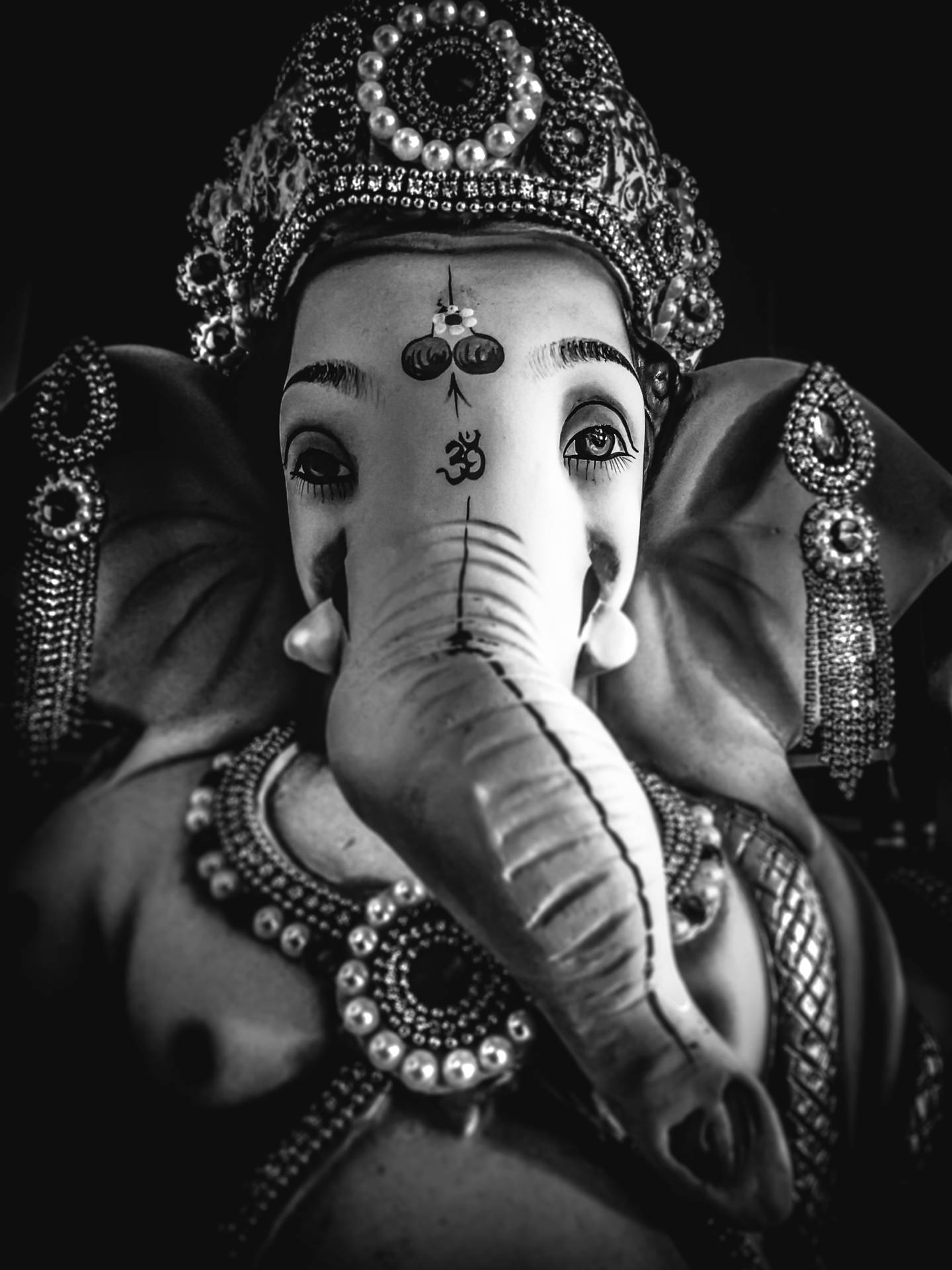 Majestic Monochrome Image Of Lord Ganesh In Full Hd Background