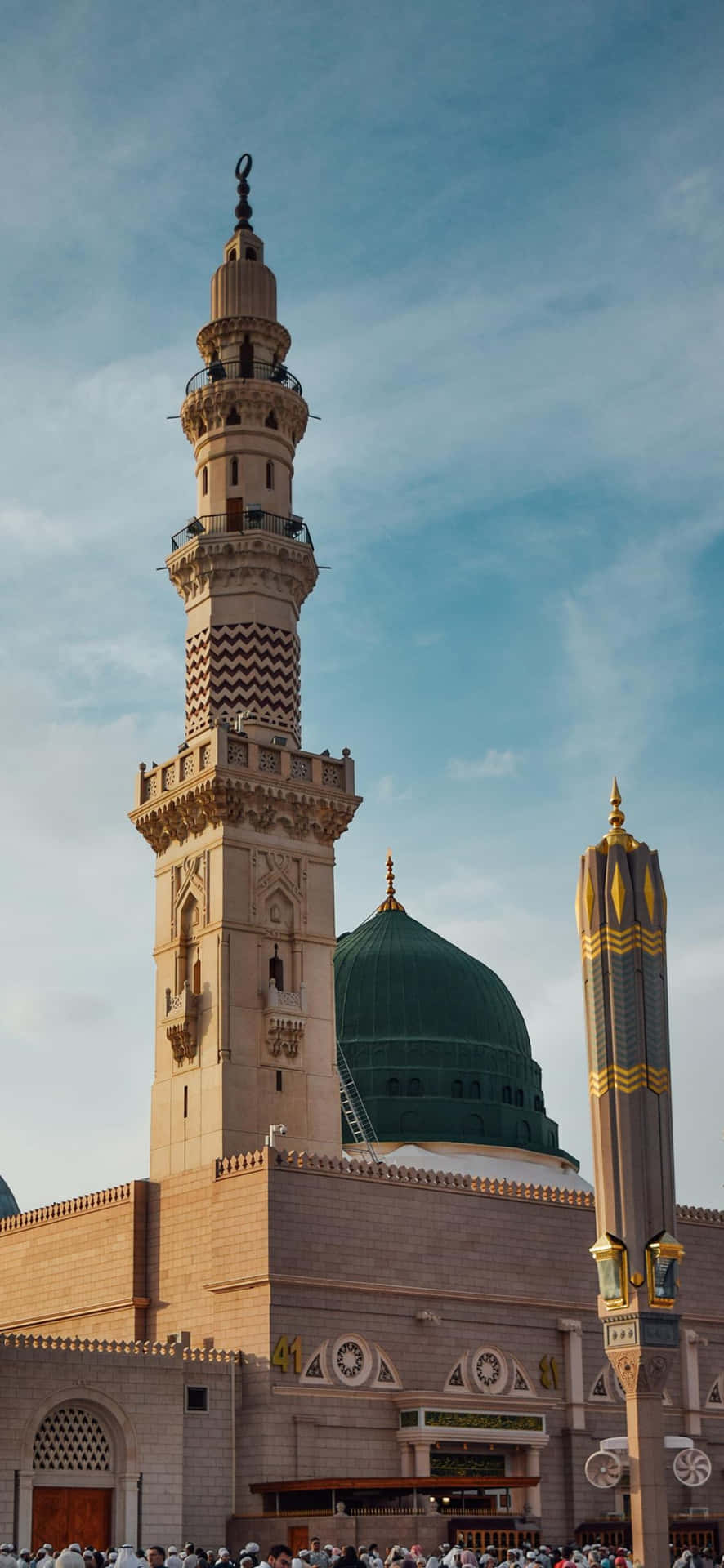 Majestic Mosque Minaretand Dome Background