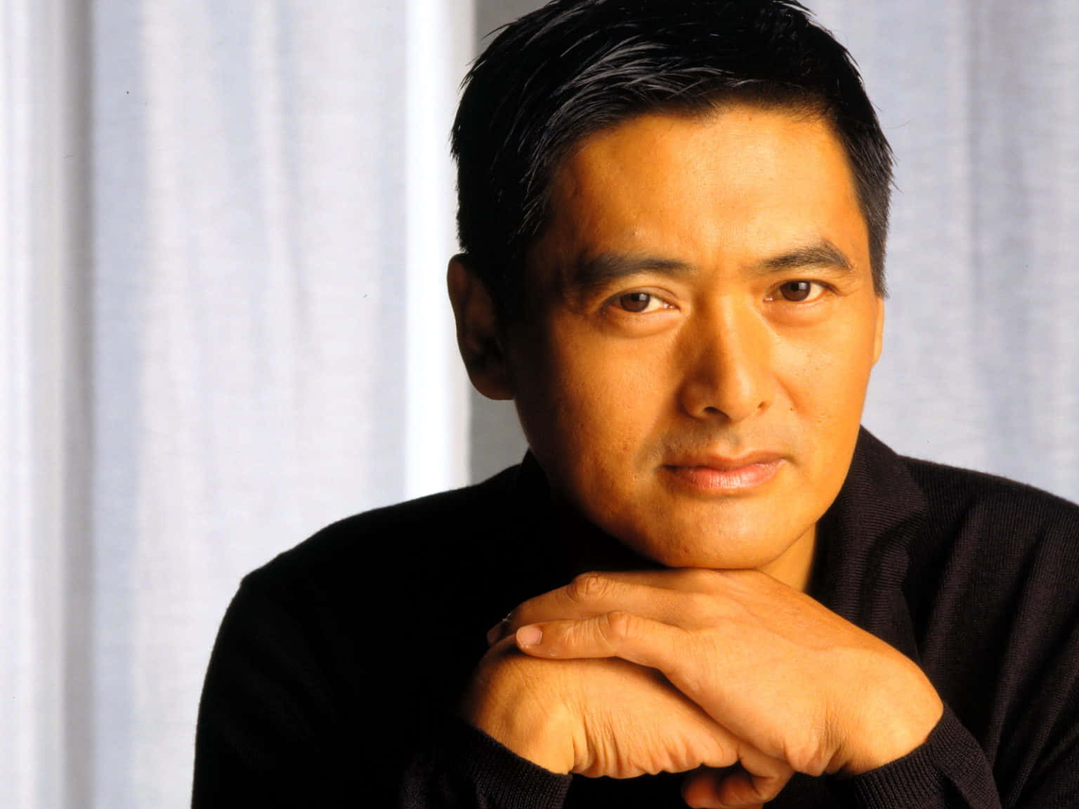 Majestic Photo Of Award-winning Actor Chow Yun-fat Background