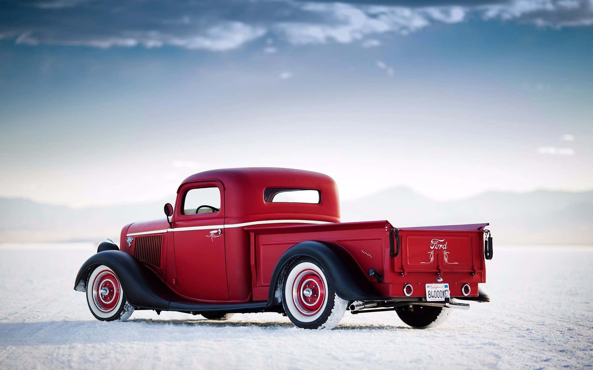 Majestic Red Thames Trader Pickup Truck