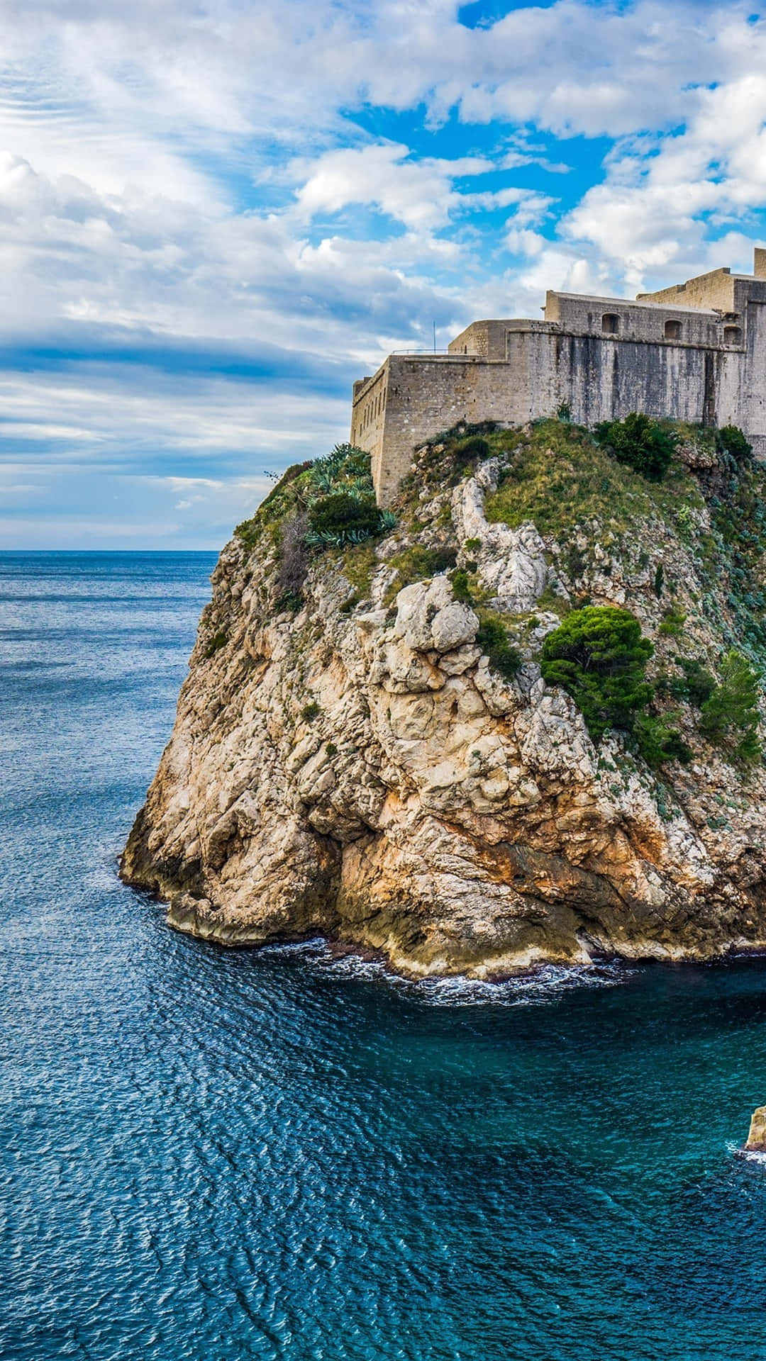 Majestic Twilight Over Dubrovnik’s Ancient Walls Background