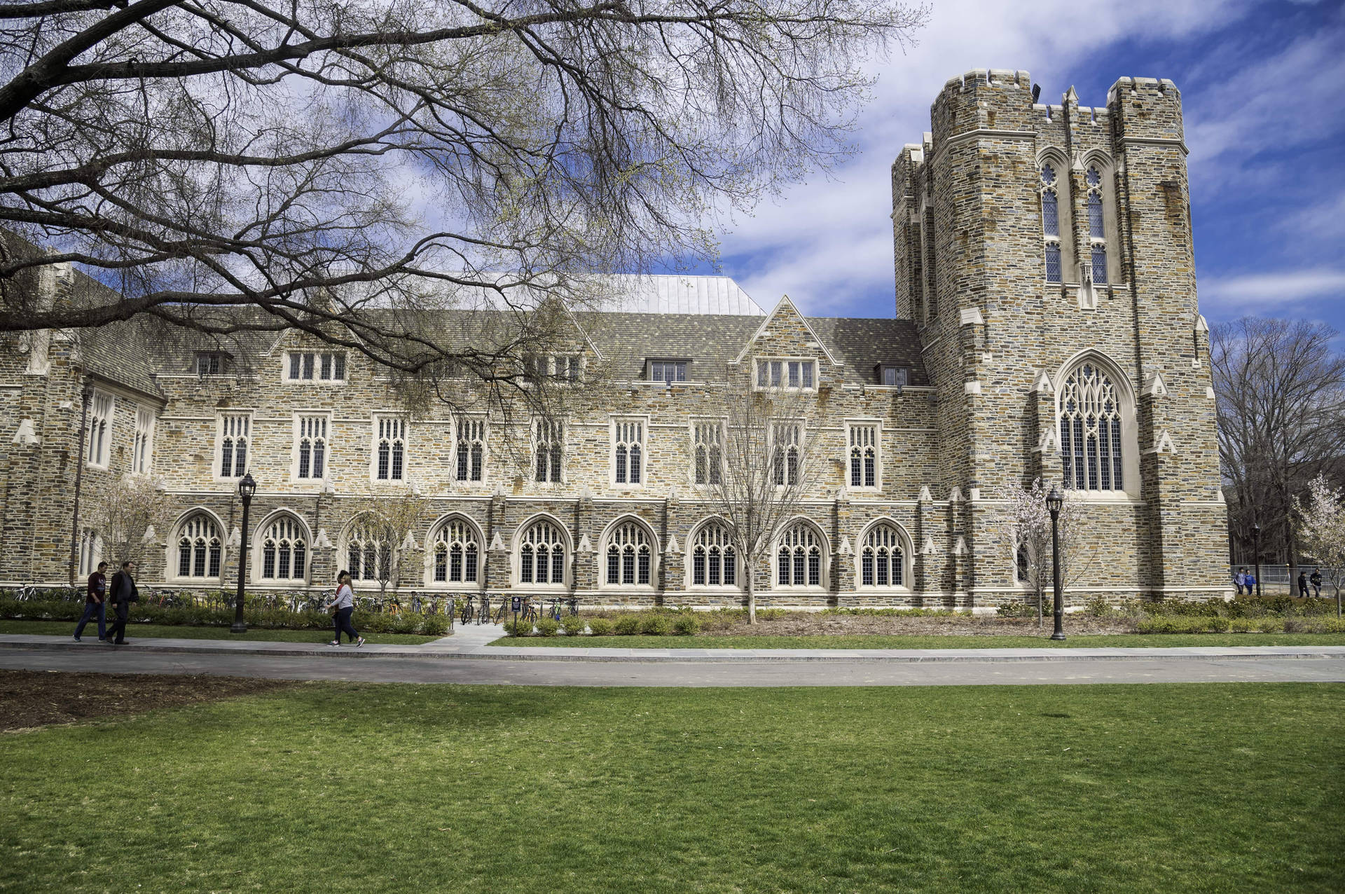 Majestic View Of Duke University's Exterior Background