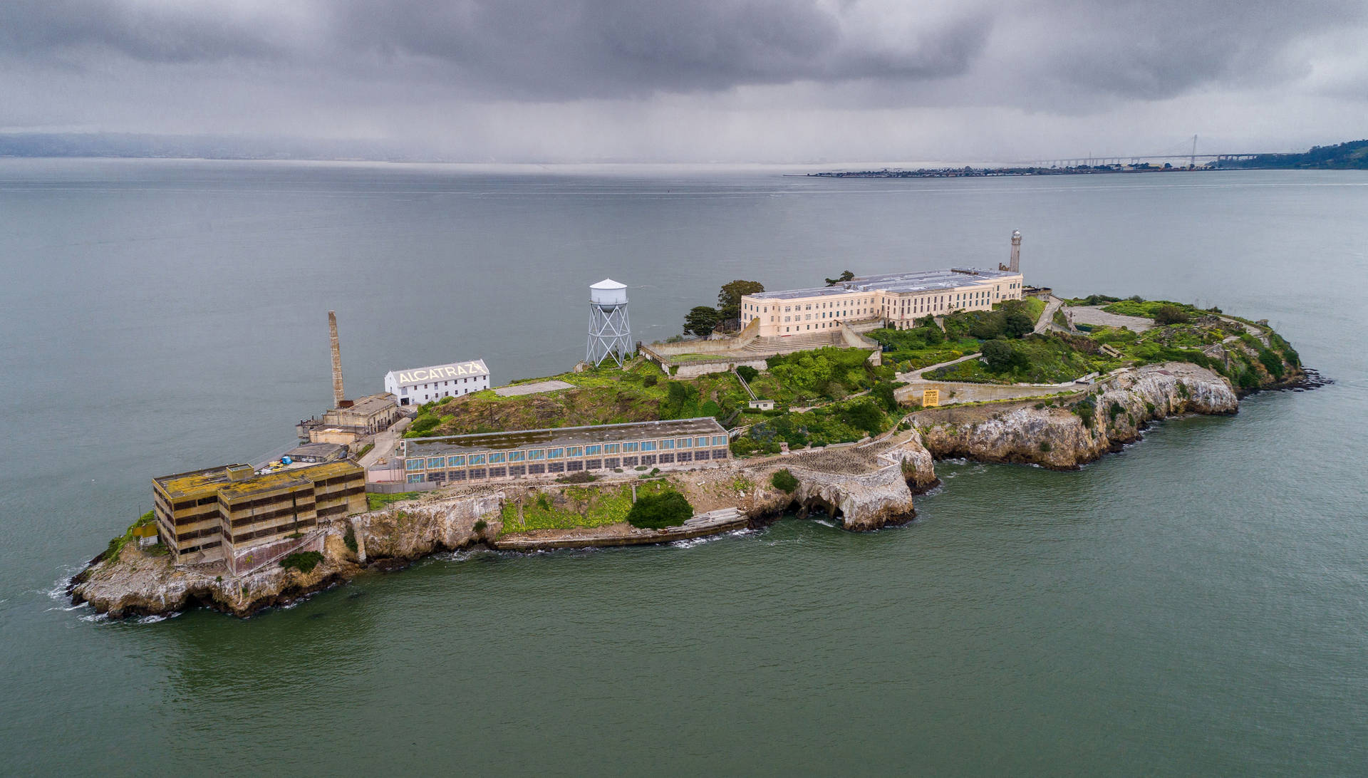 Majestic View Of Historical Alcatraz Island Background