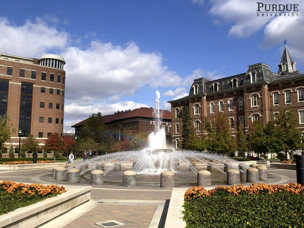 Majestic View Of Loeb Fountain At Purdue University Background