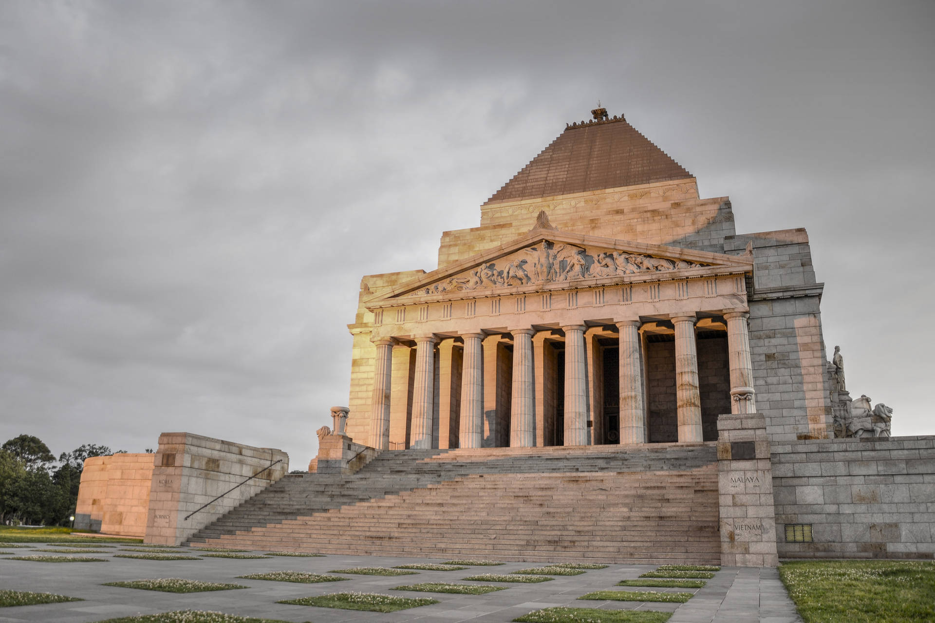 Majestic View Of Melbourne's Shrine Of Remembrance Background