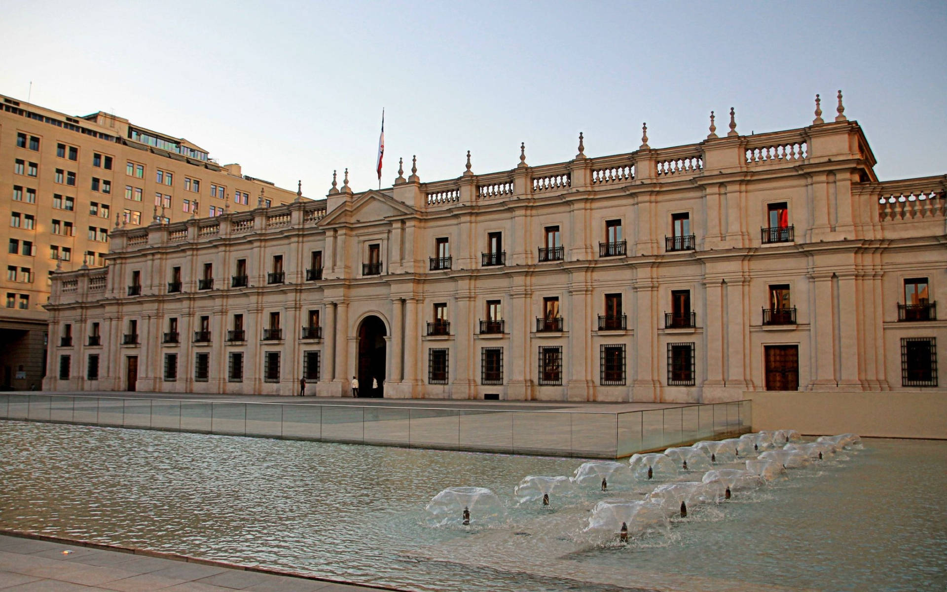 Majestic View Of Palacio De La Moneda In Santiago, Chile Background