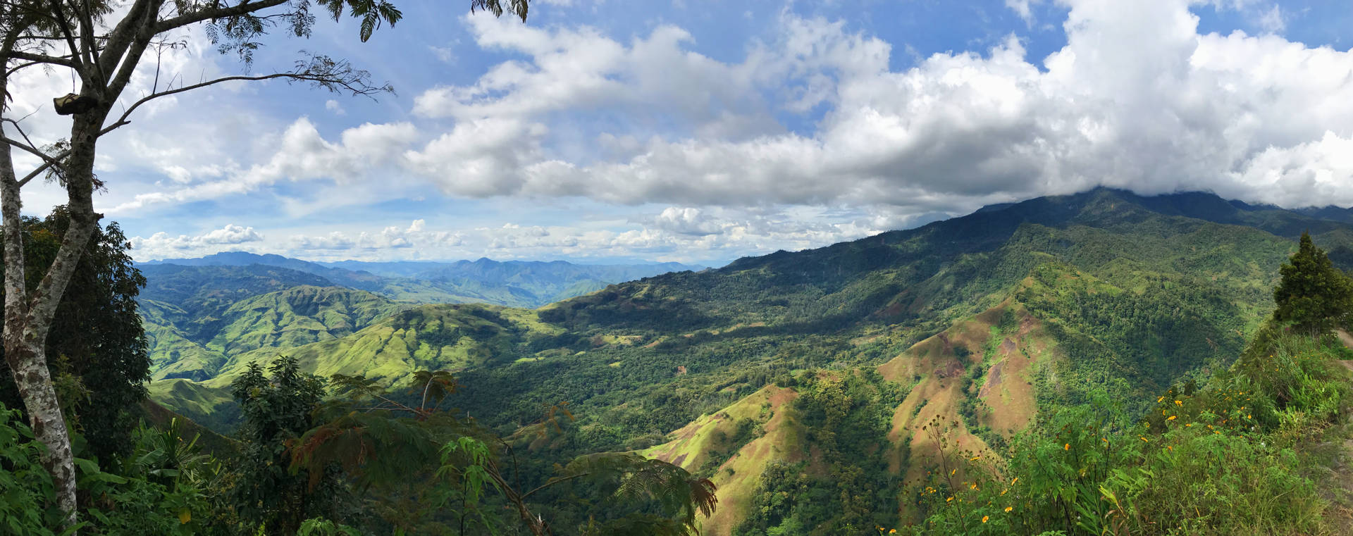 Majestic View Of Papua New Guinea Mountains