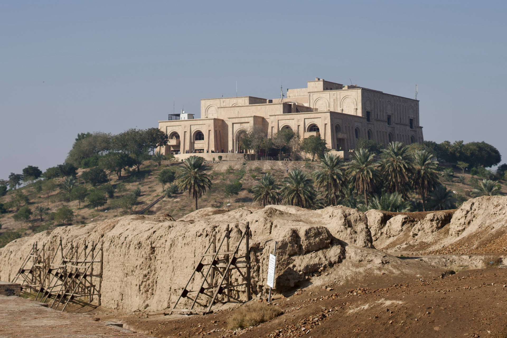 Majestic View Of Saddam Hussein's Royal Palace In Babylon, Iraq Background