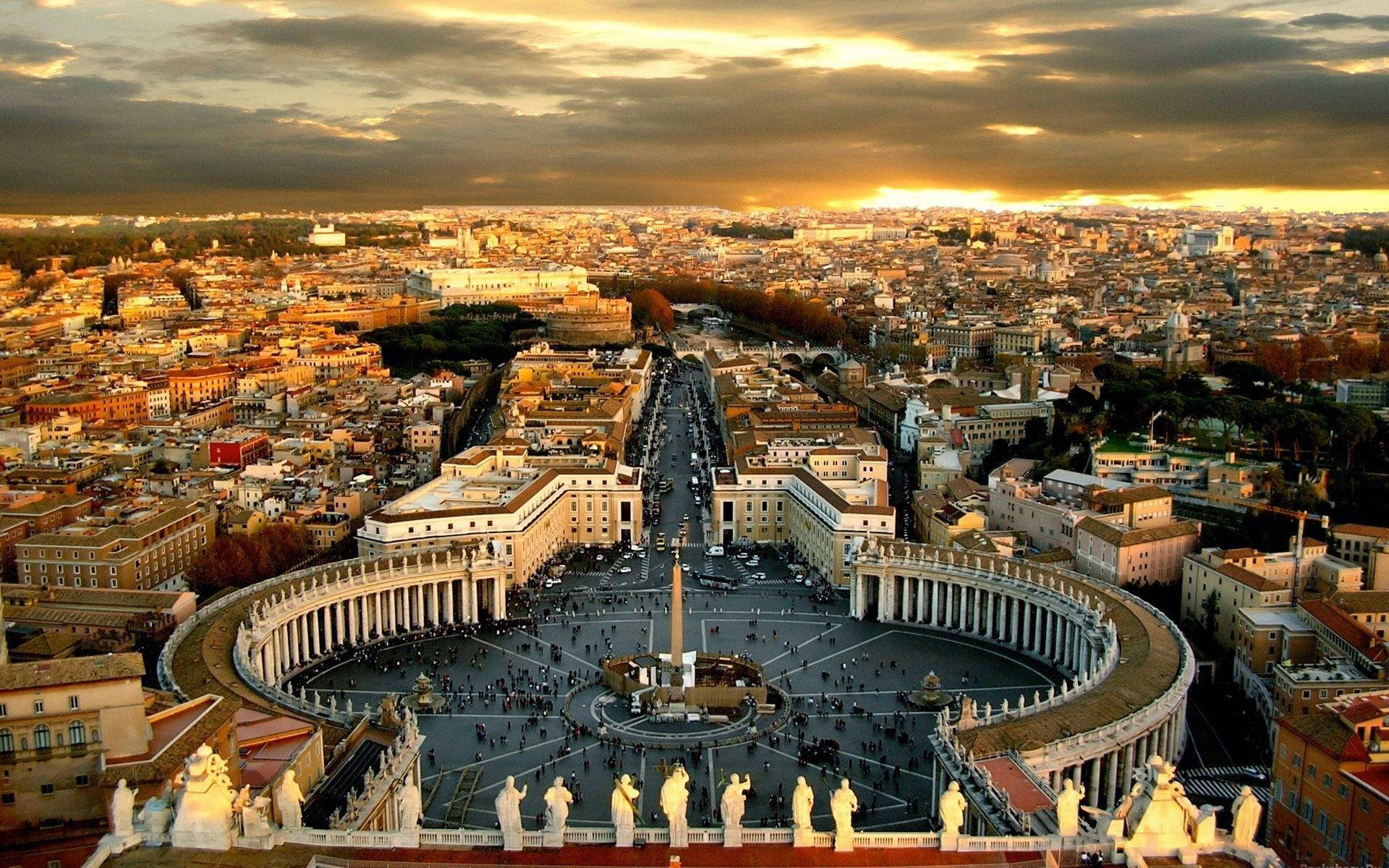 Majestic View Of Saint Peter's Square In Heart Of Rome Background