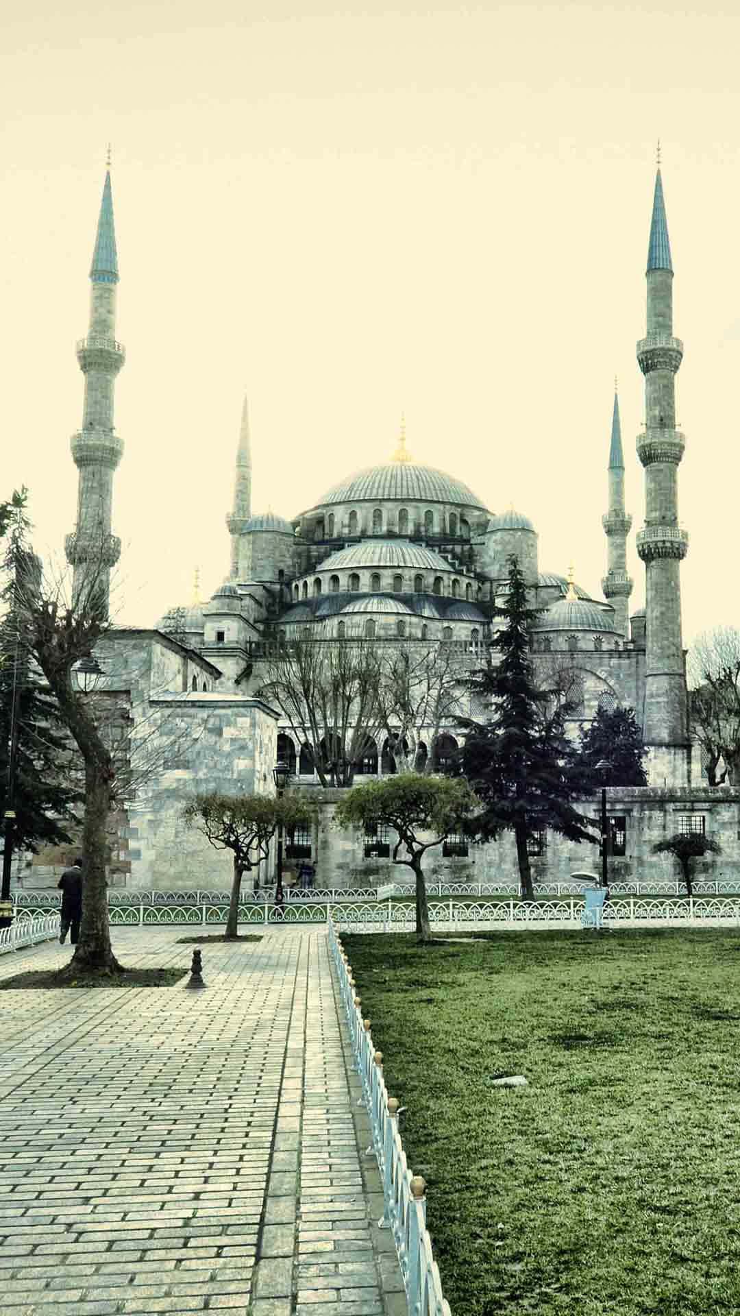 Majestic View Of Sultan Ahmed Mosque At Sunset Background