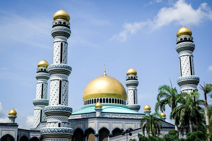 Majestic View Of Sultan Omar Ali Saifuddien Mosque In Brunei