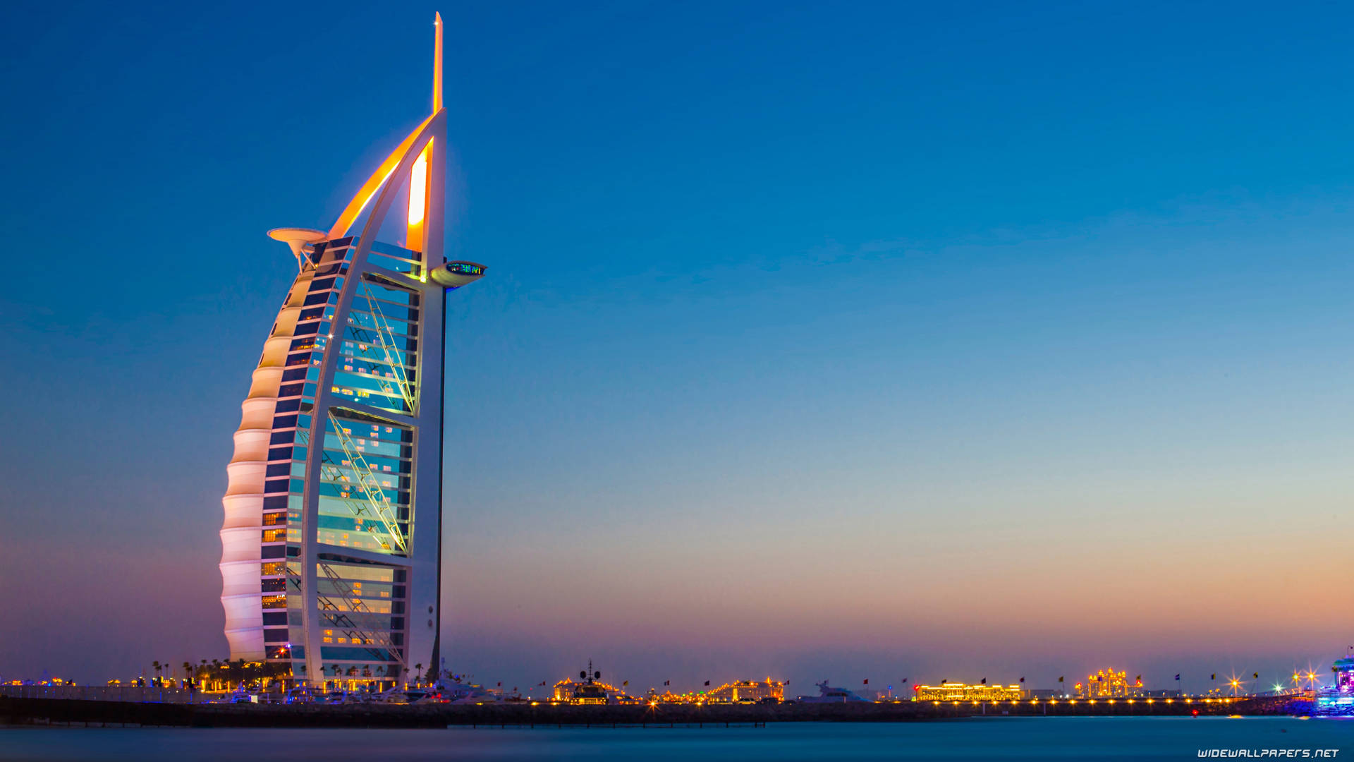 Majestic View Of The Luxurious Burj Al Arab Hotel In Dubai. Background