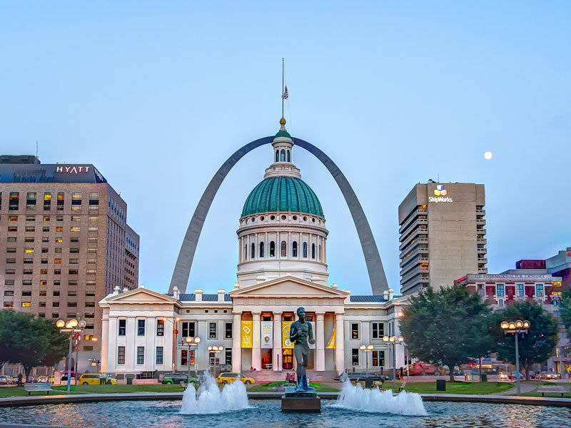 Majestic View Of The St. Louis Courthouse Background