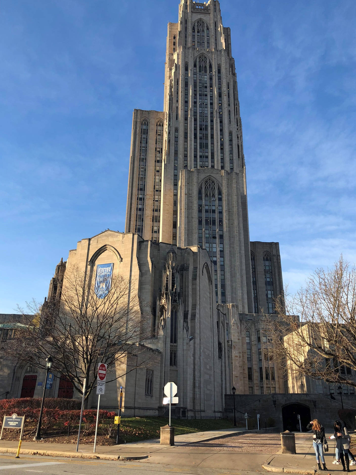 Majestic View Of The University Of Pittsburgh's Cathedral Of Learning Background