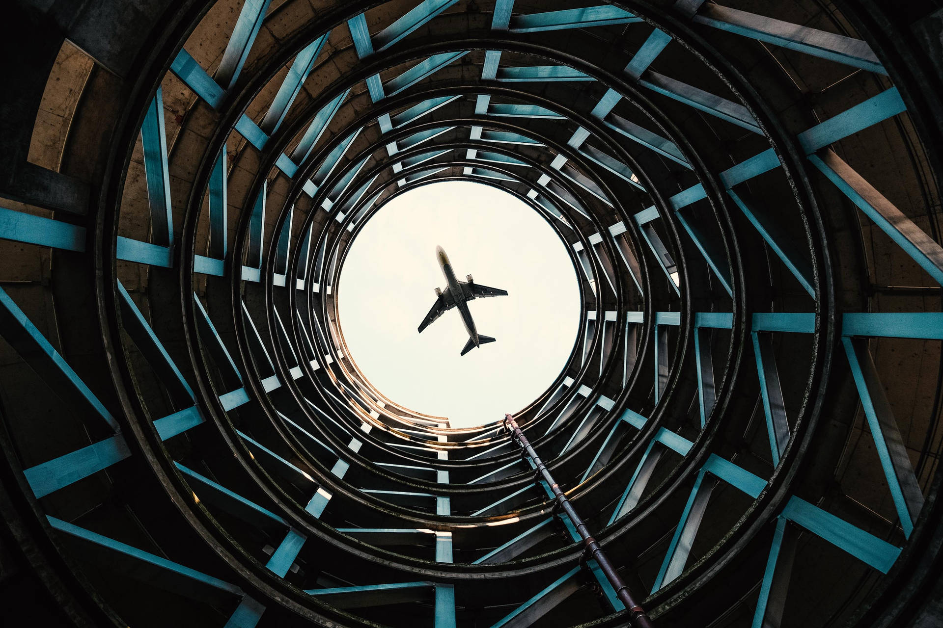 Majestic View Through The Flight Tunnel Background