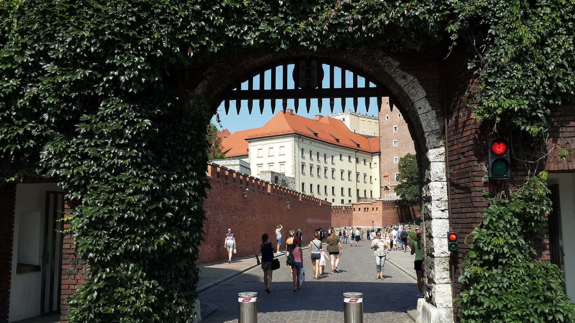 Majestic Wawel Castle Overlooking Verdant Greenery