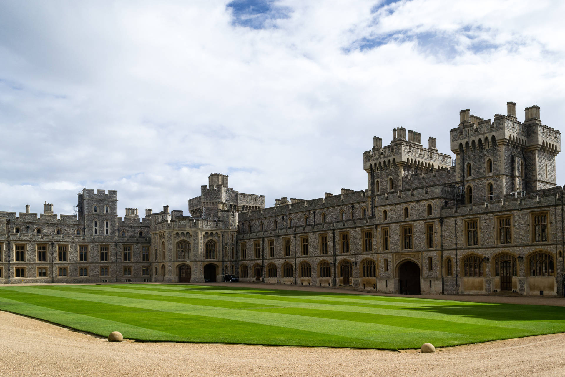 Majestic Windsor Castle Courtyard Background