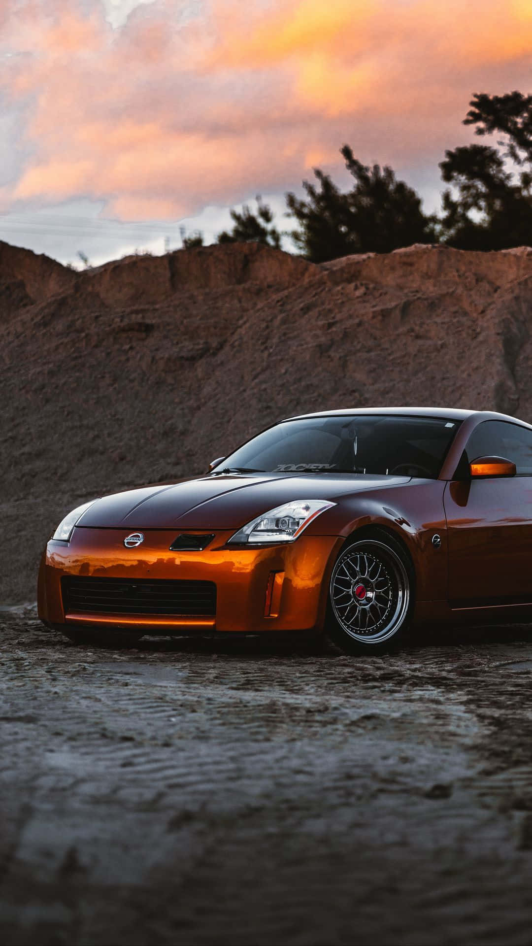 Make A Statement With The Nissan 350z Phone