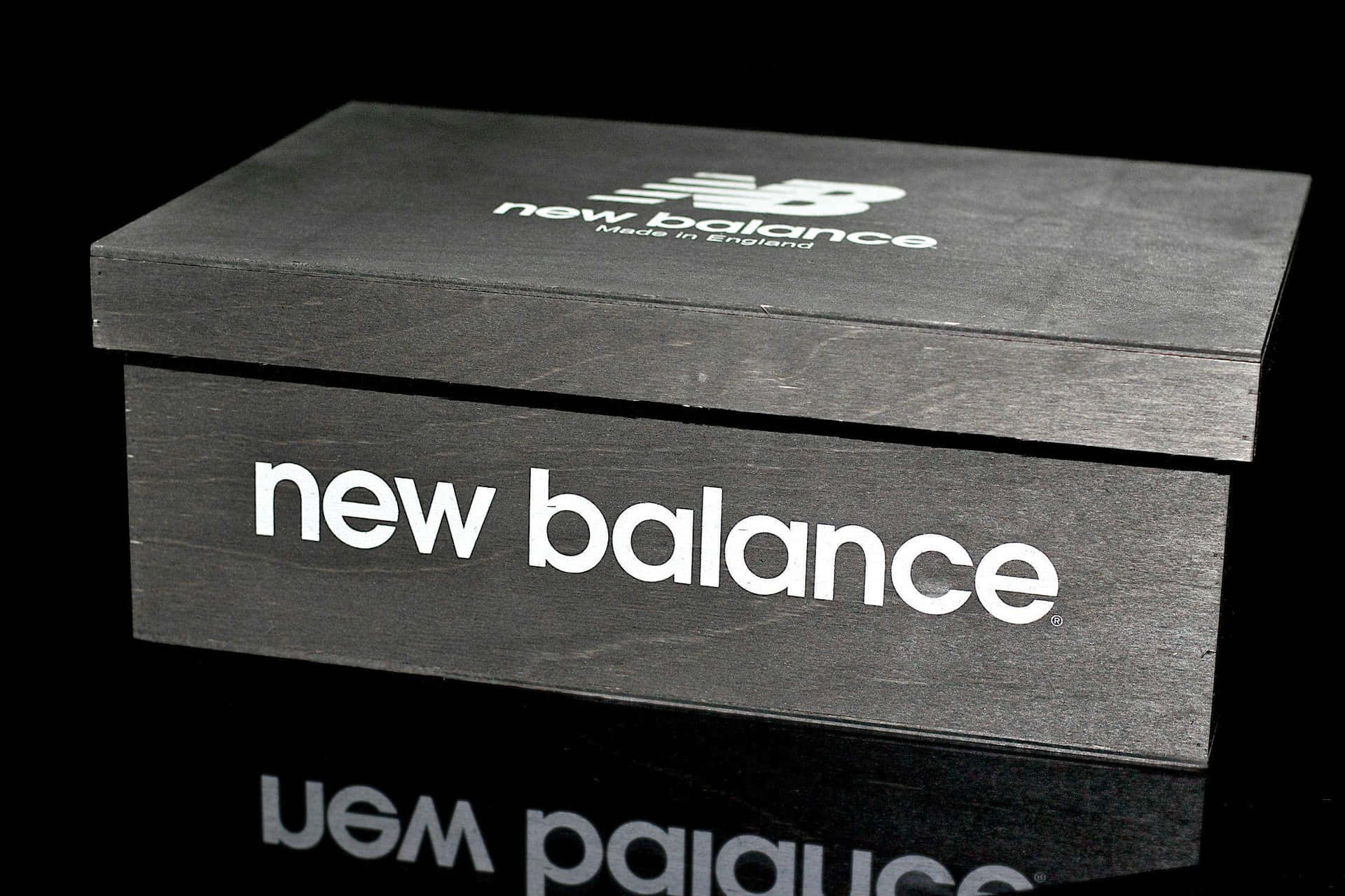 Make It Easy With A Shoe Box. Background