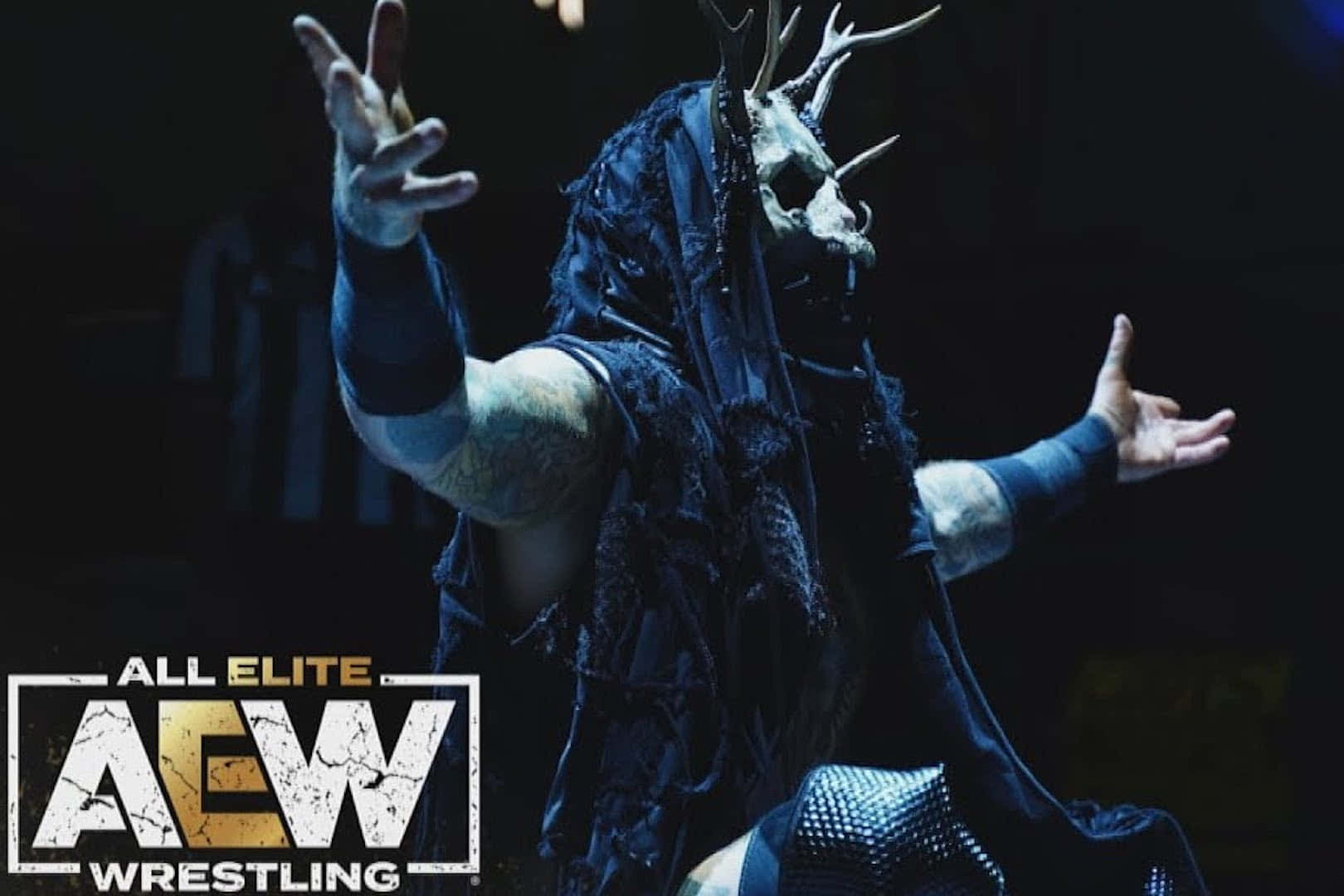 Malakai Black Making His Dramatic Entrance At Aew Dynamite Homecoming