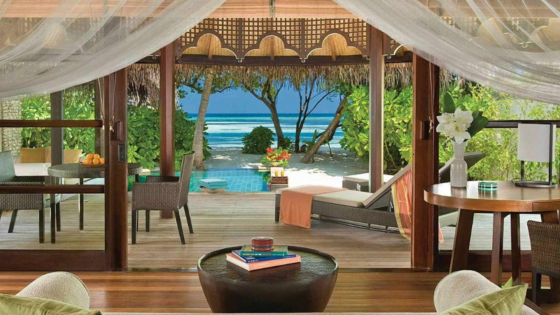 Maldives Four Seasons Resort Background