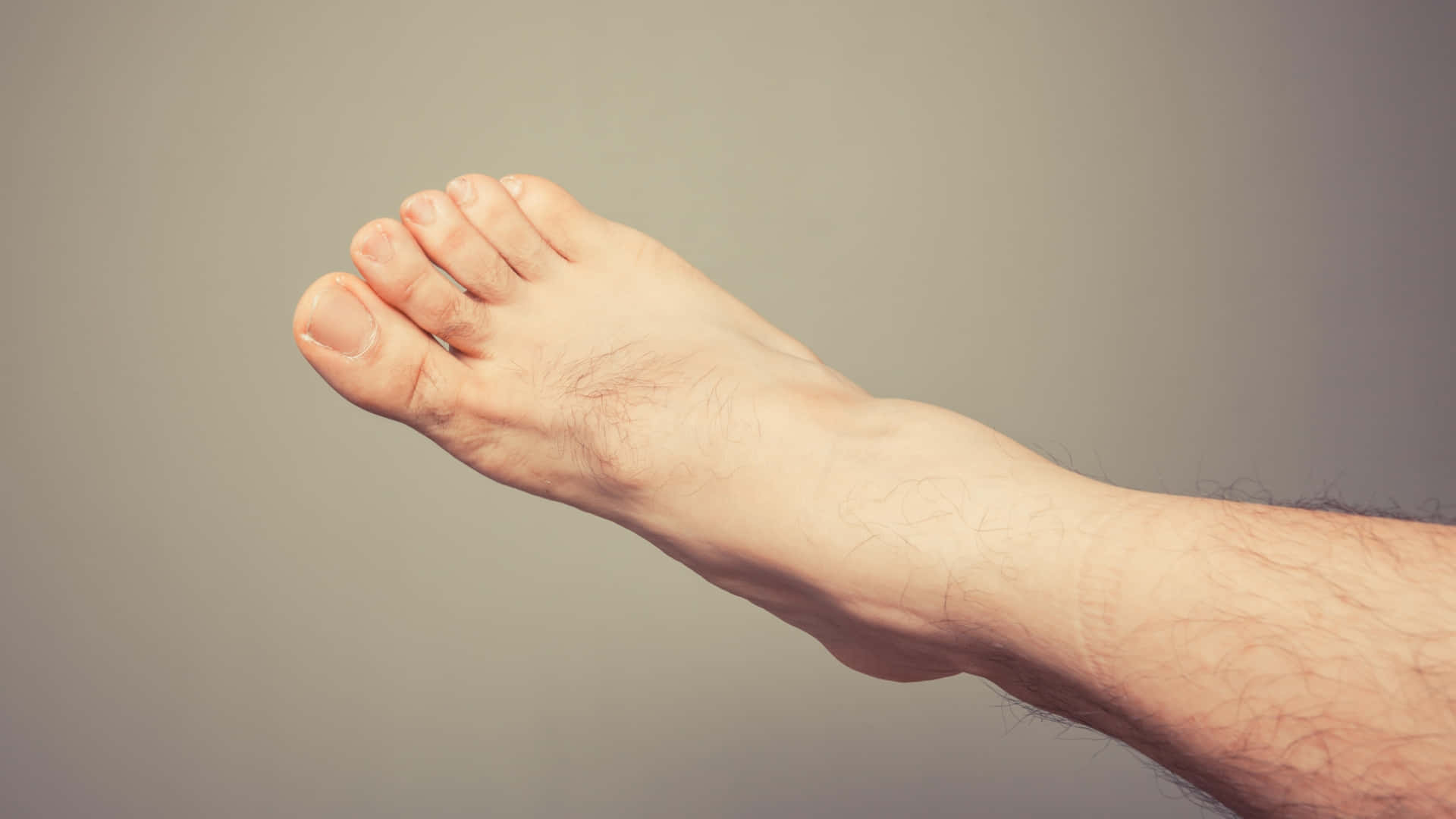 Male Flexing Feet