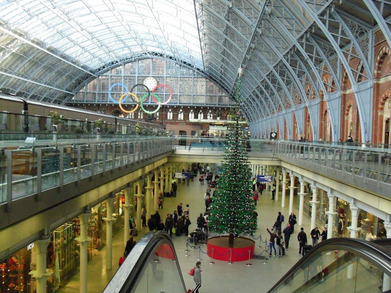 Mall St Pancras International Background