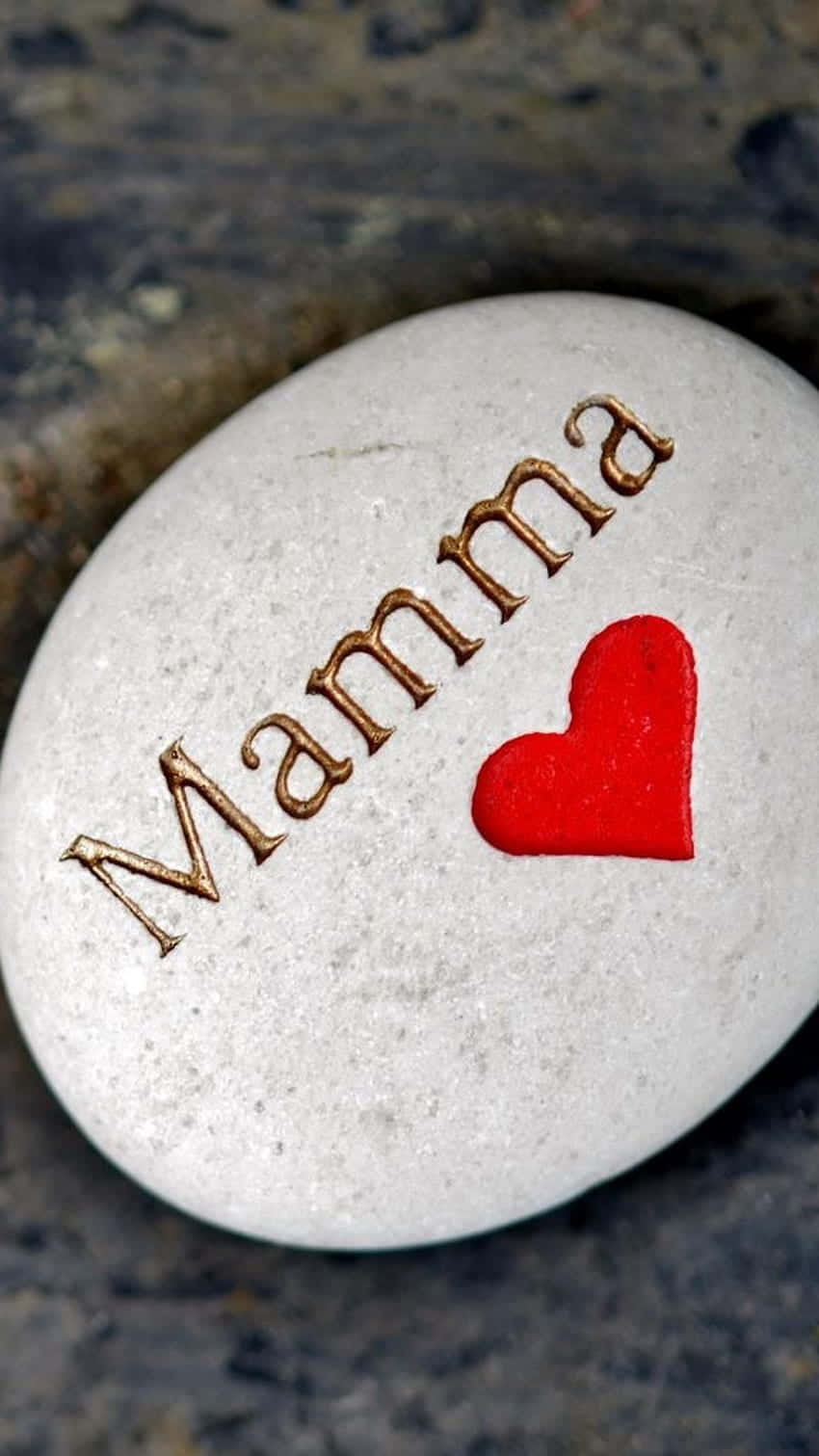 Mamma Love Engraved Stone Background