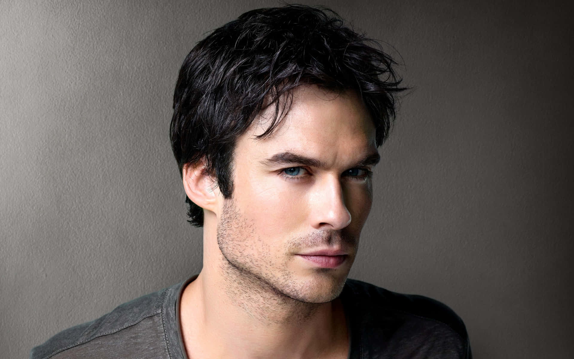 Man Face American Actor Ian Somerhalder Background