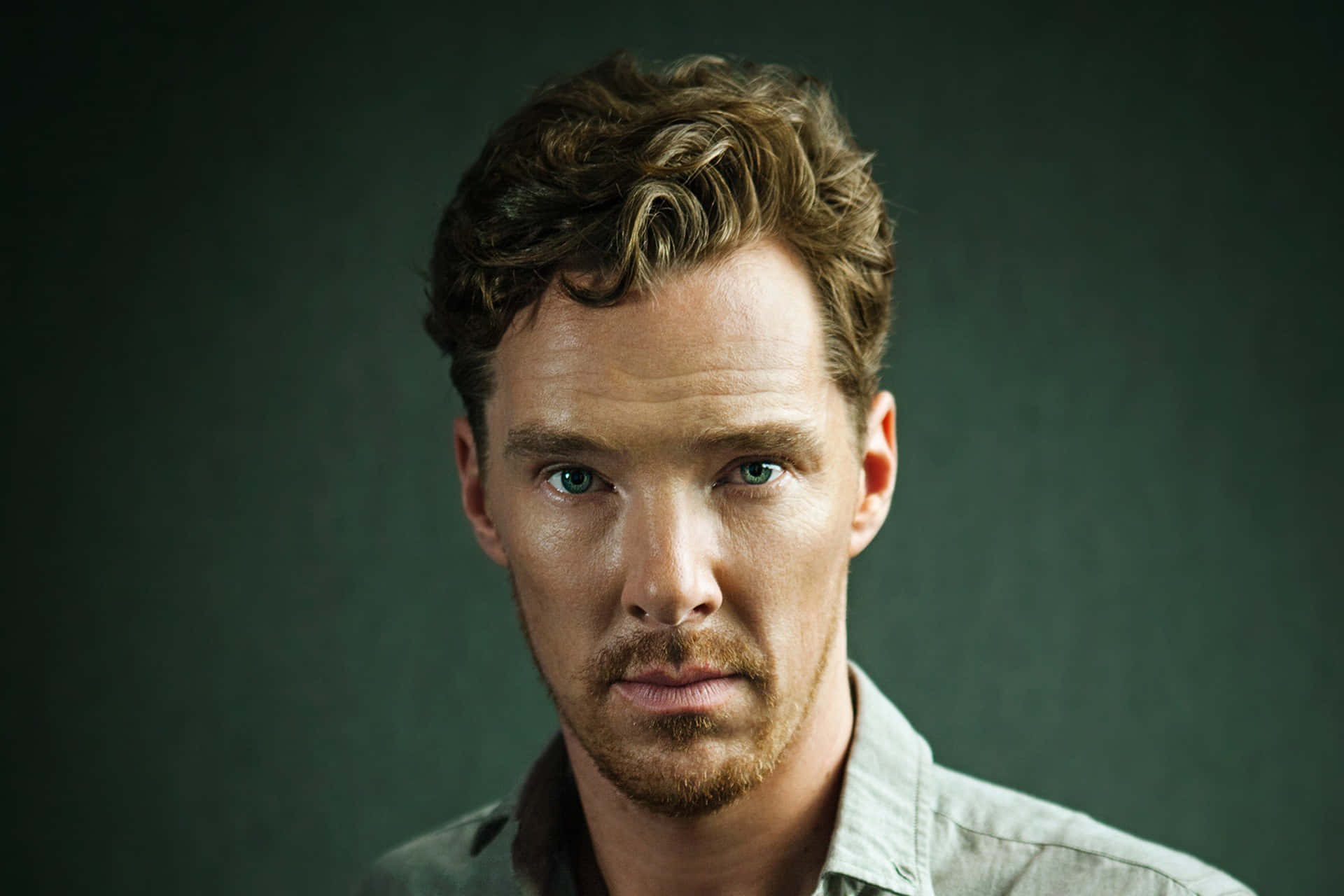 Man Face British Actor Benedict Cumberbatch