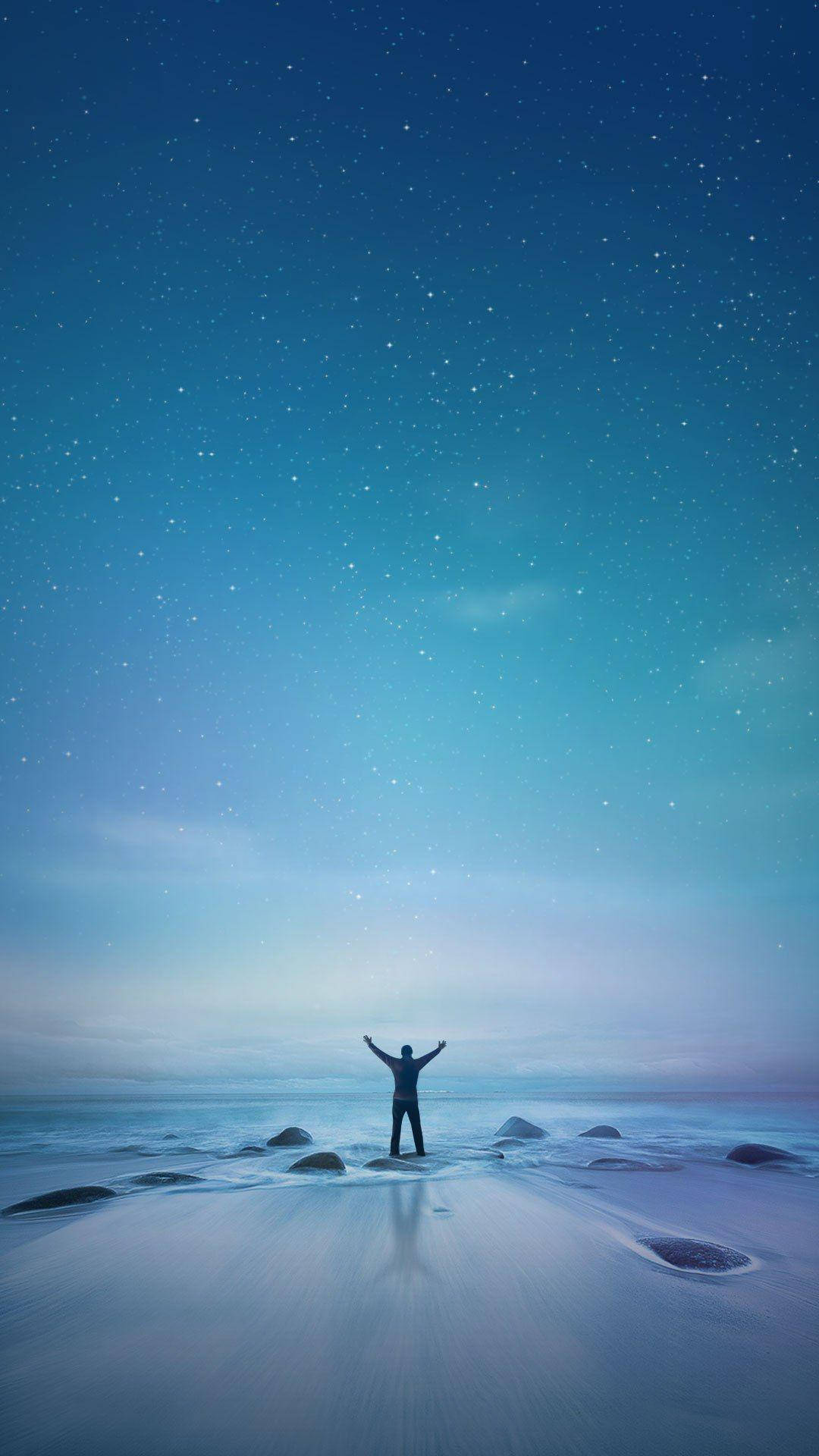 Man With Arms Outstretched Miui