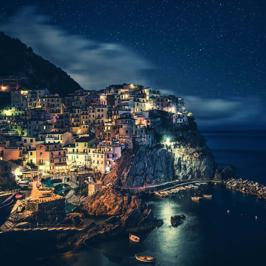 Manarola Cinque Terre Town Cliff Houses Background