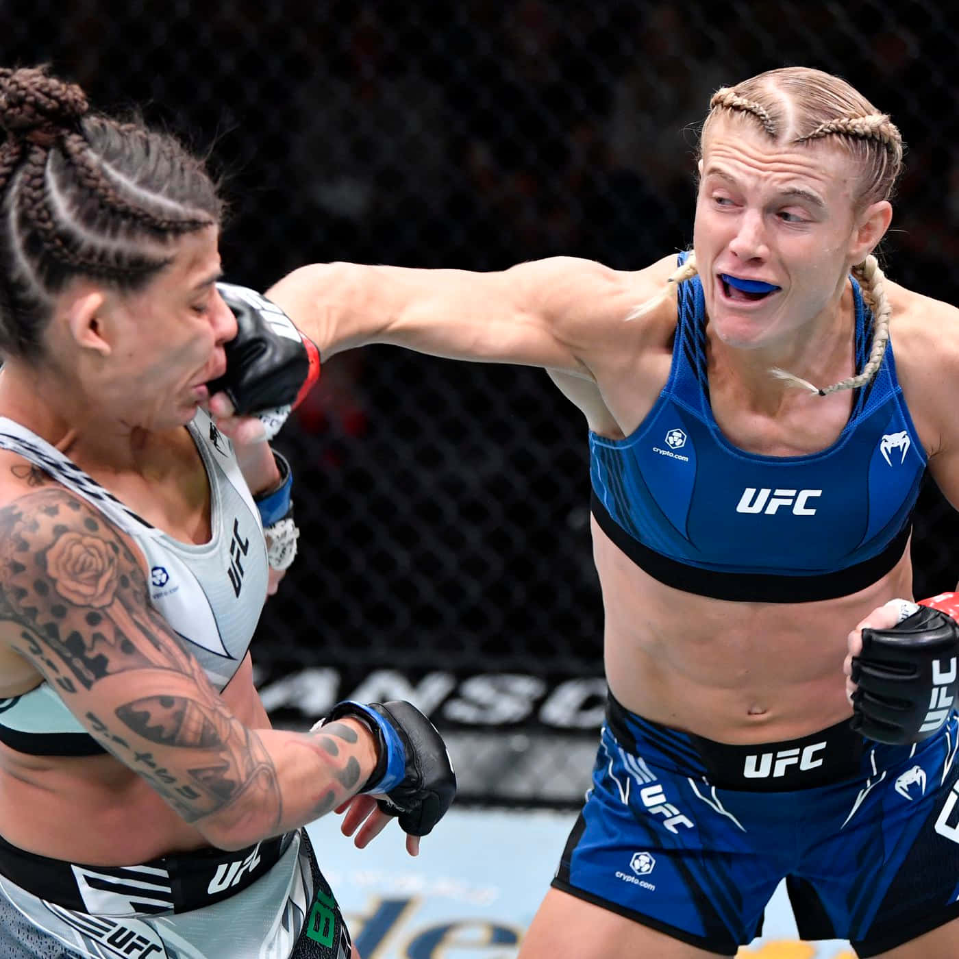 Manon Fiorot Demonstrating Powerful Punch Background