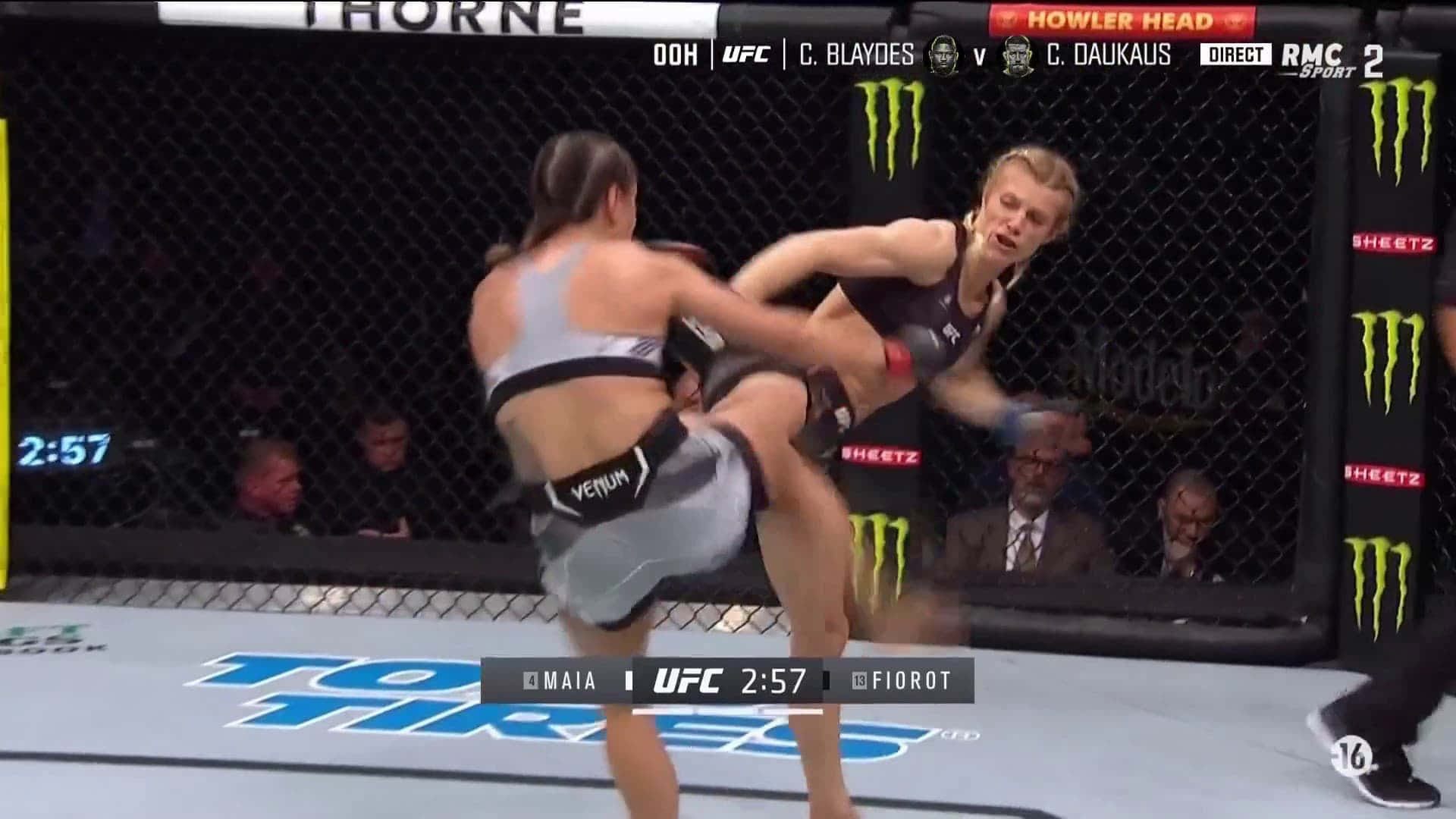 Manon Fiorot Front Kick Background