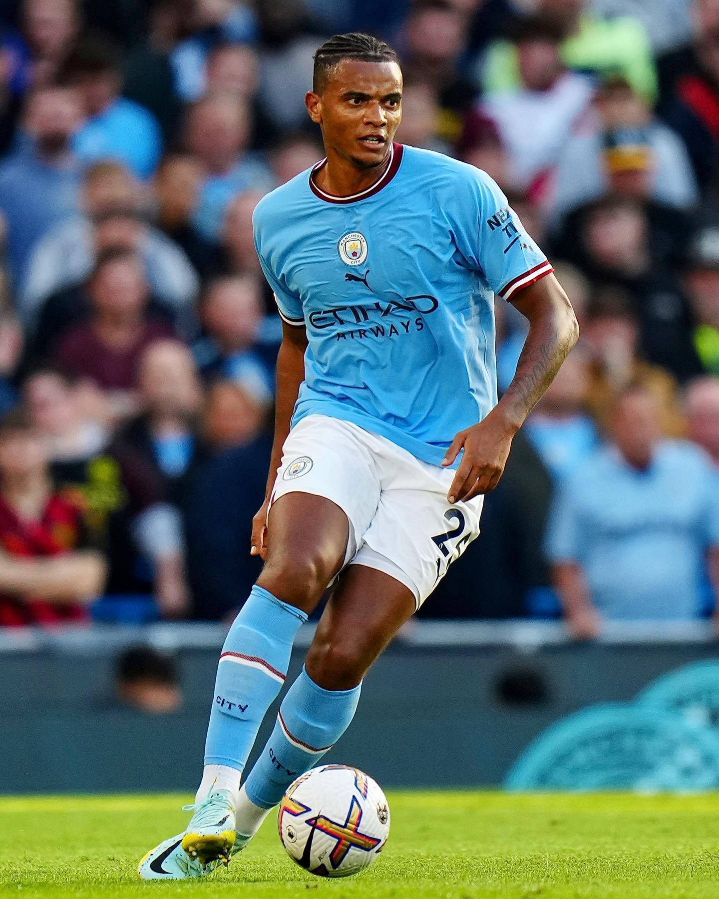 Manuel Akanji Playing For Manchester City Background