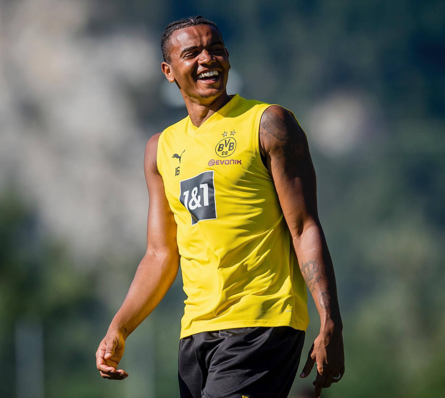 Manuel Akanji Smiling Background