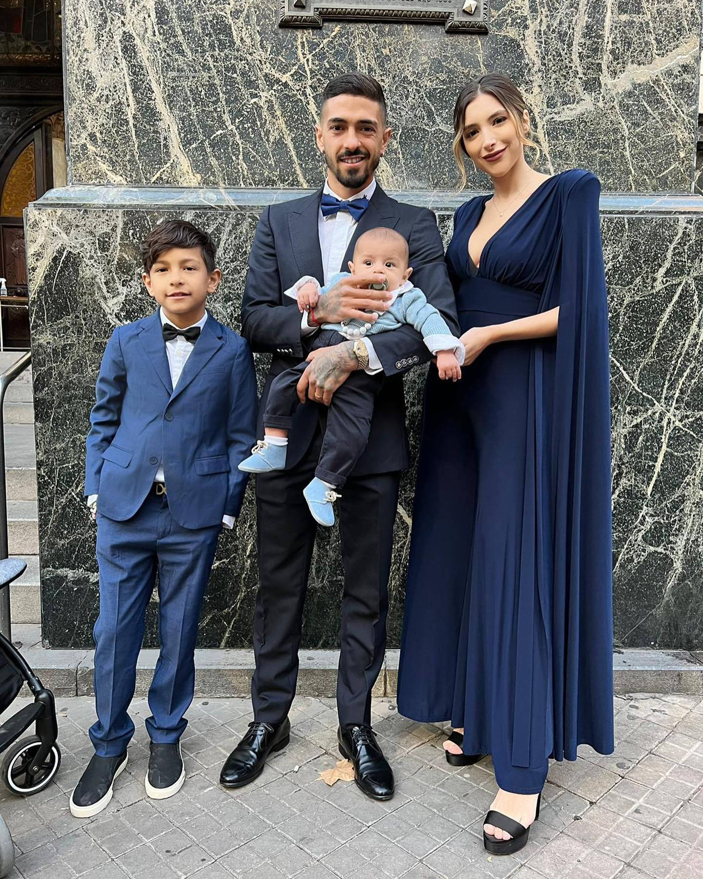 Manuel Lanzini Family In Formal Attire