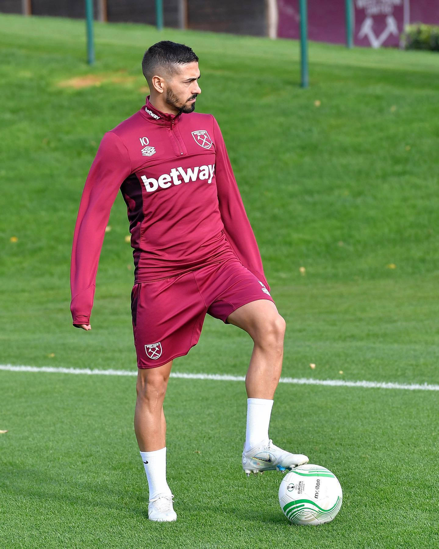 Manuel Lanzini West Ham Player Background