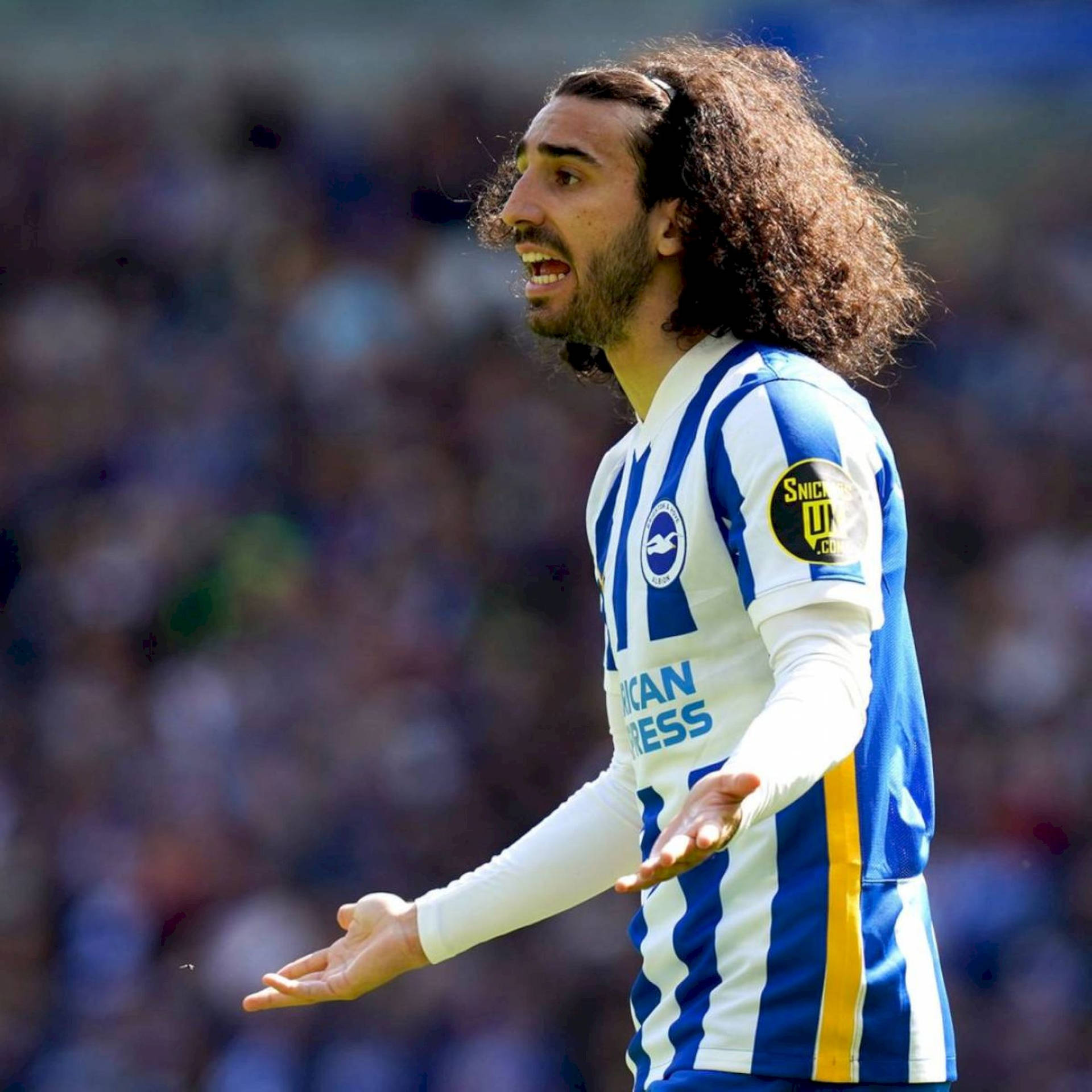 Marc Cucurella Side View Frustrating Background