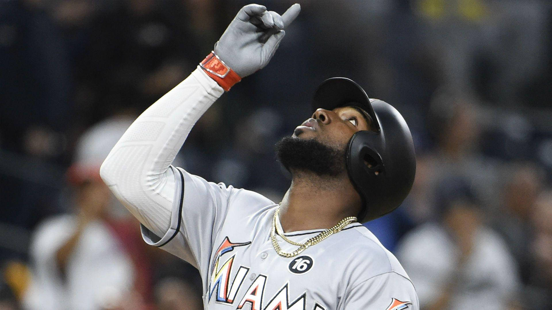 Marcell Ozuna Praising God