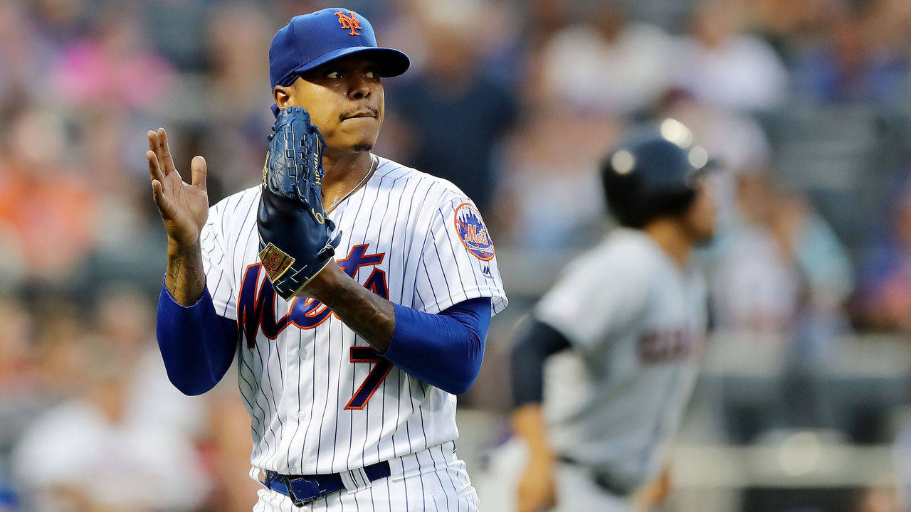 Marcus Stroman With Baseball Mitt Background