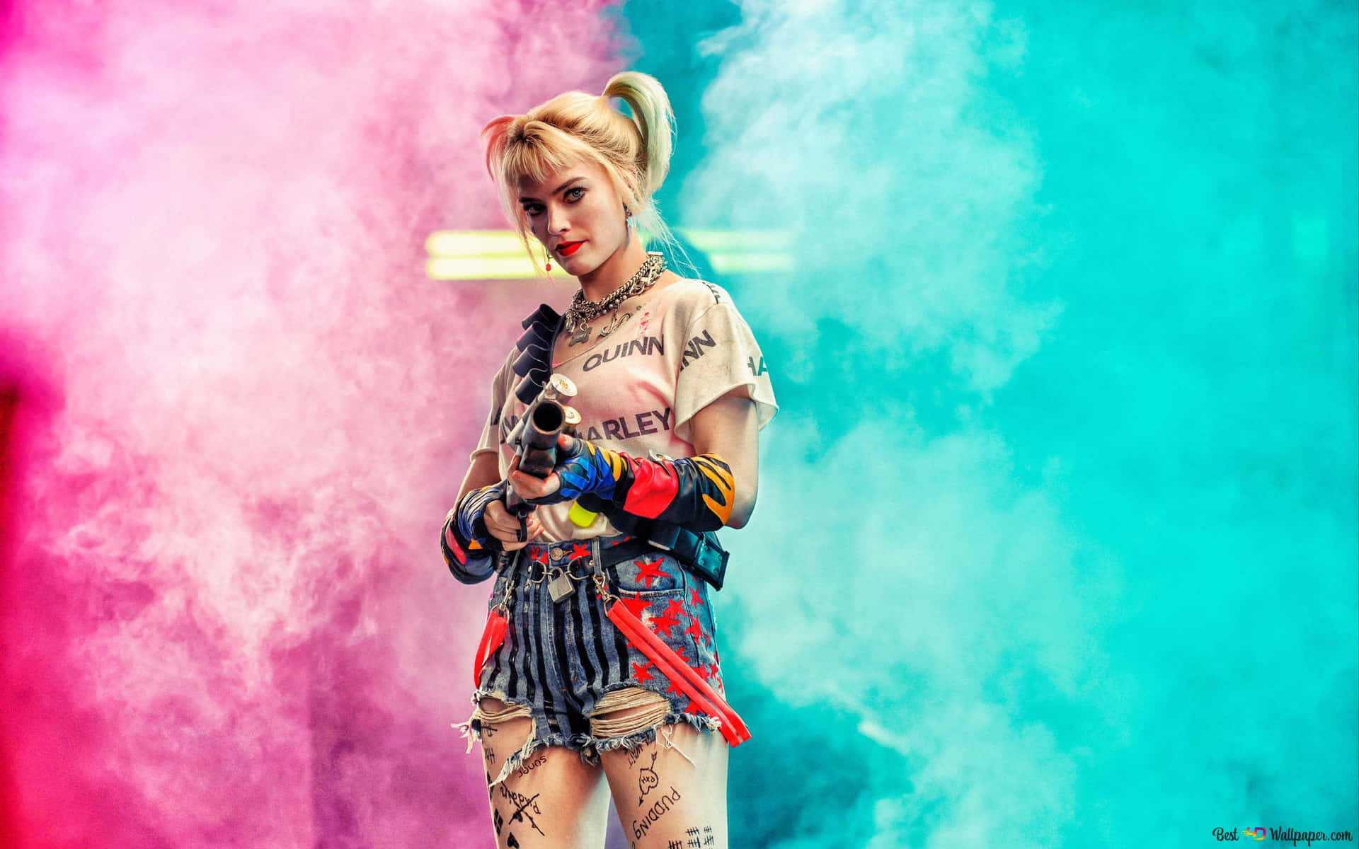 Margot Robbie As Harley Quinn In Suicide Squad Background